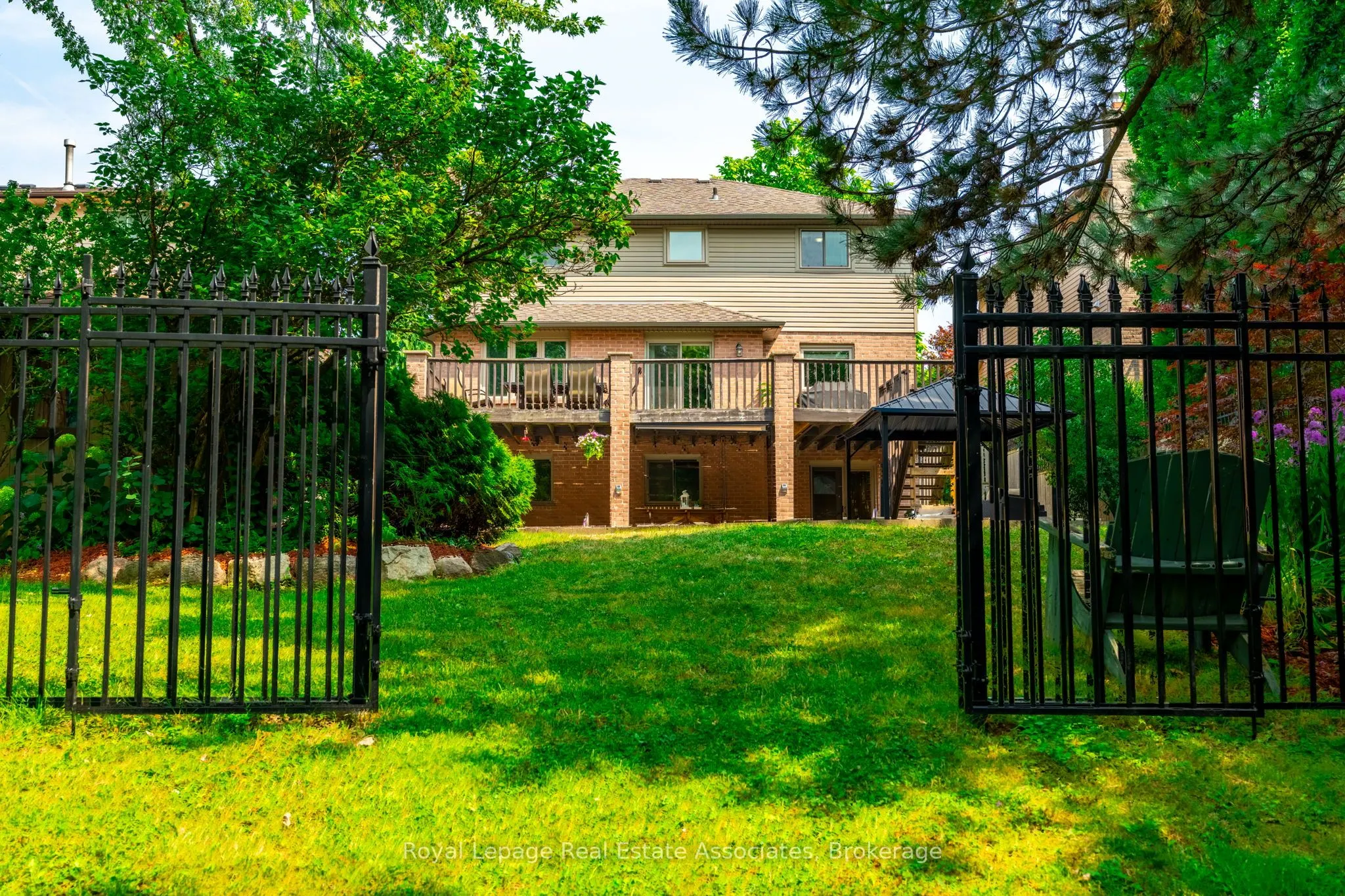29 Laurendale Avenue