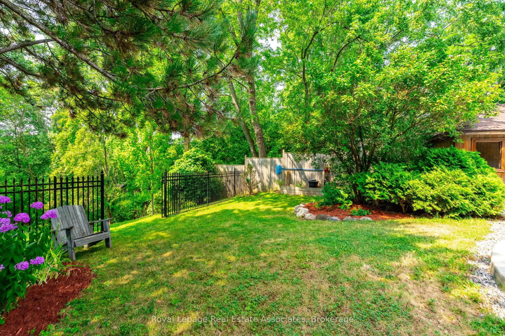 29 Laurendale Avenue