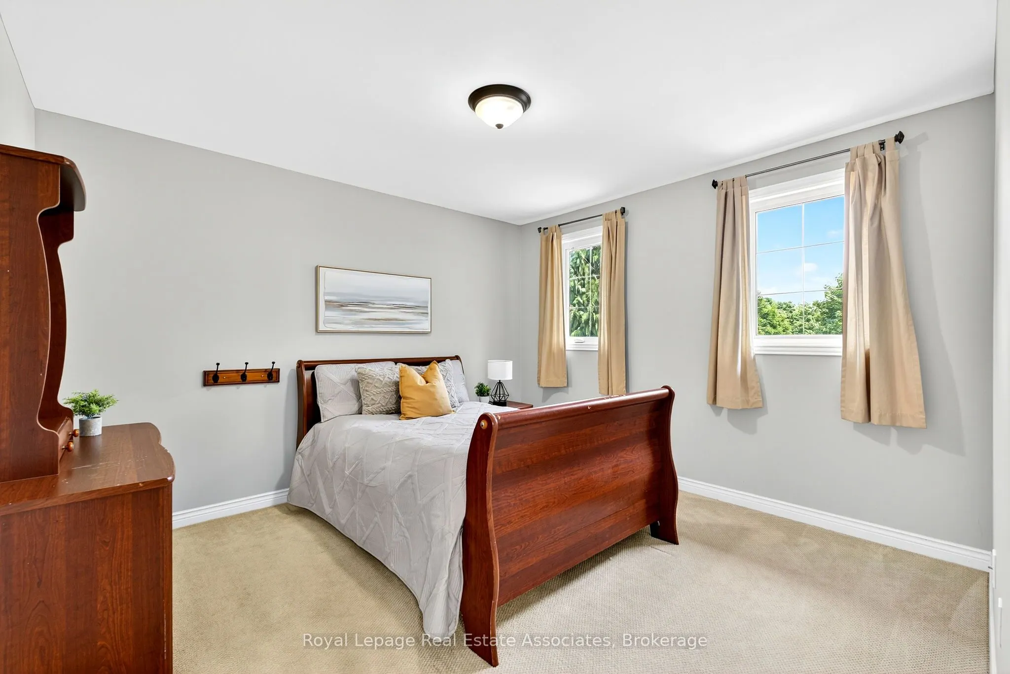 29 Laurendale Avenue