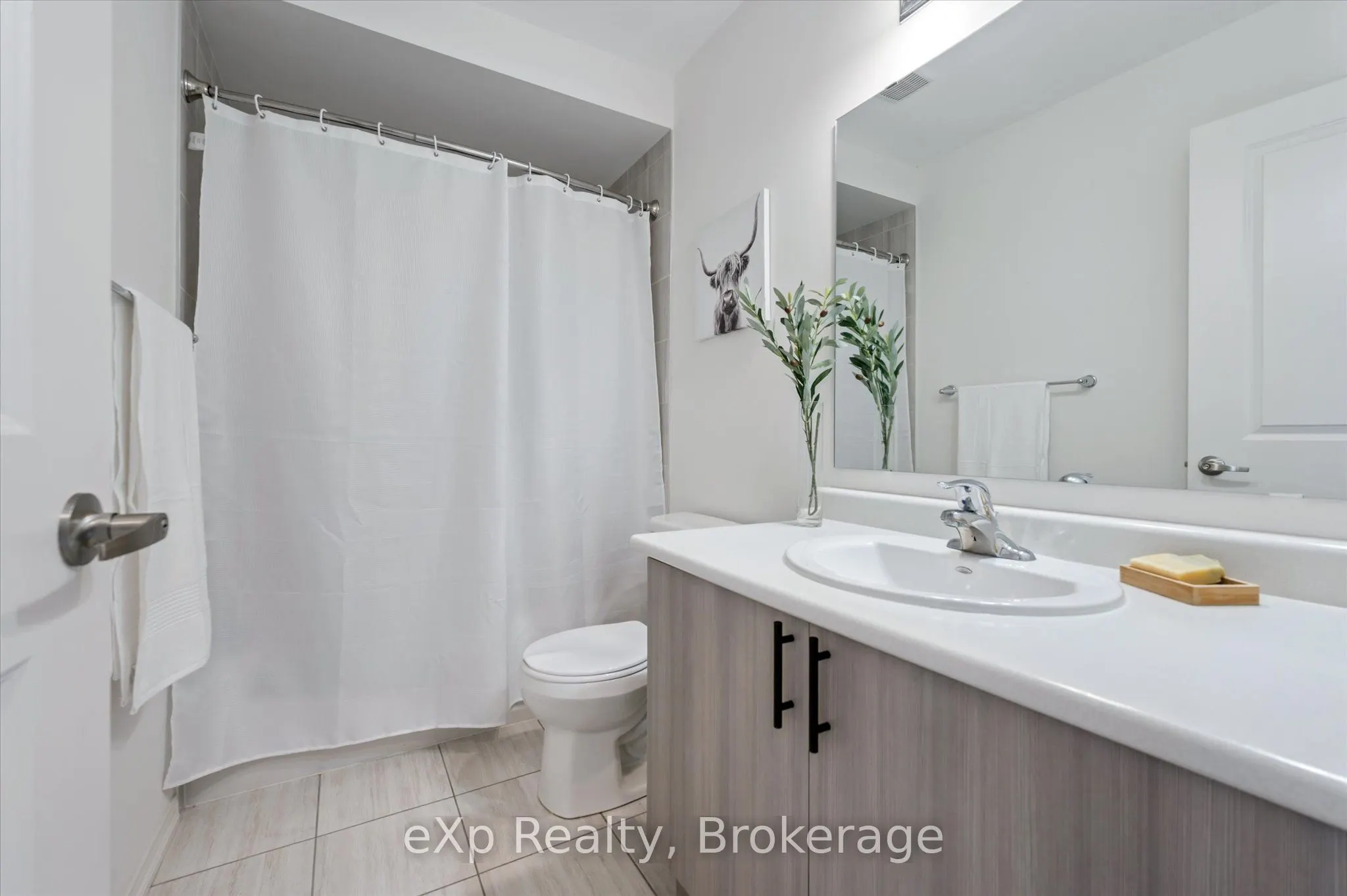 45 Elliot Avenue E, #2