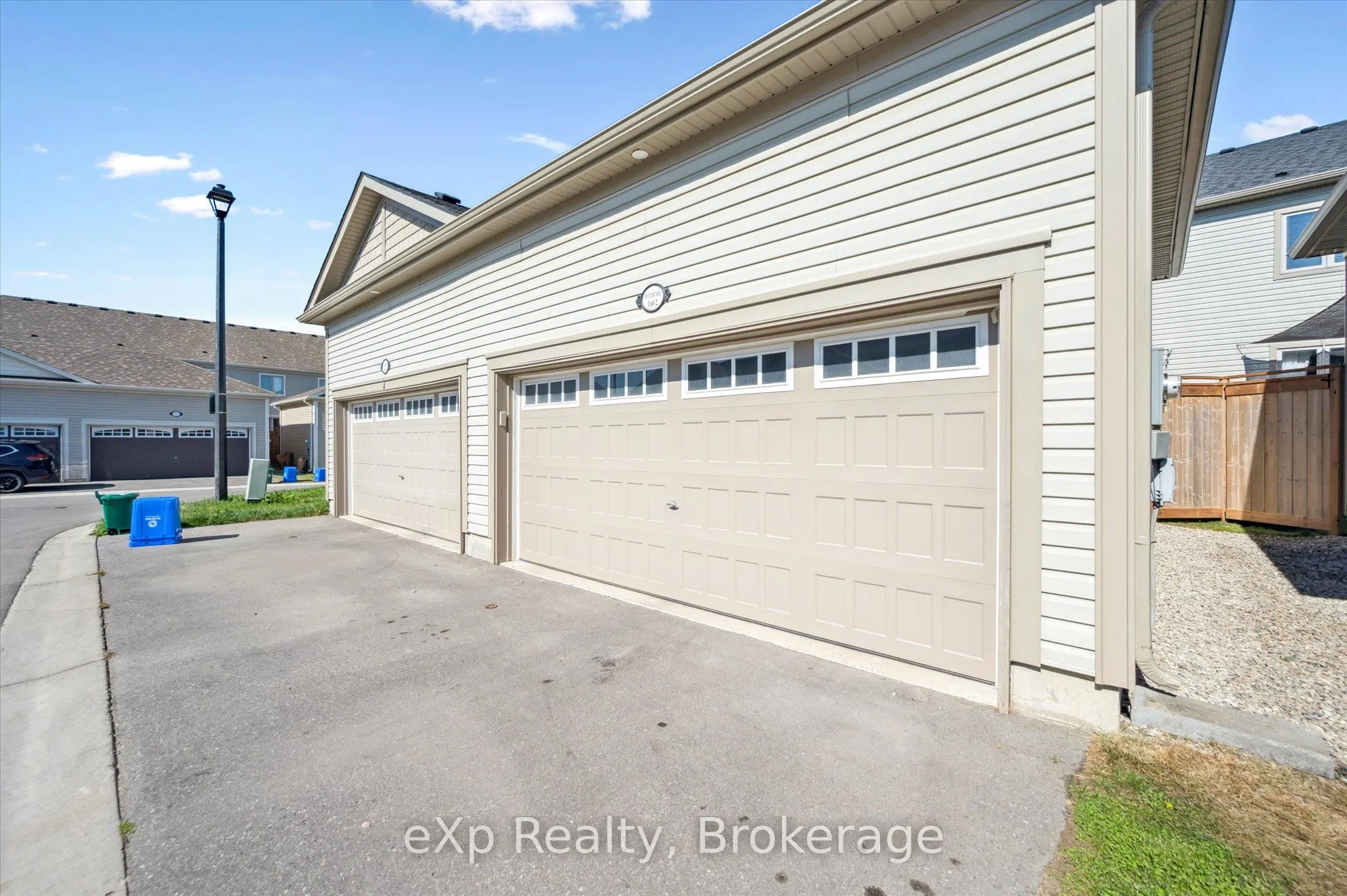 45 Elliot Avenue E, #2
