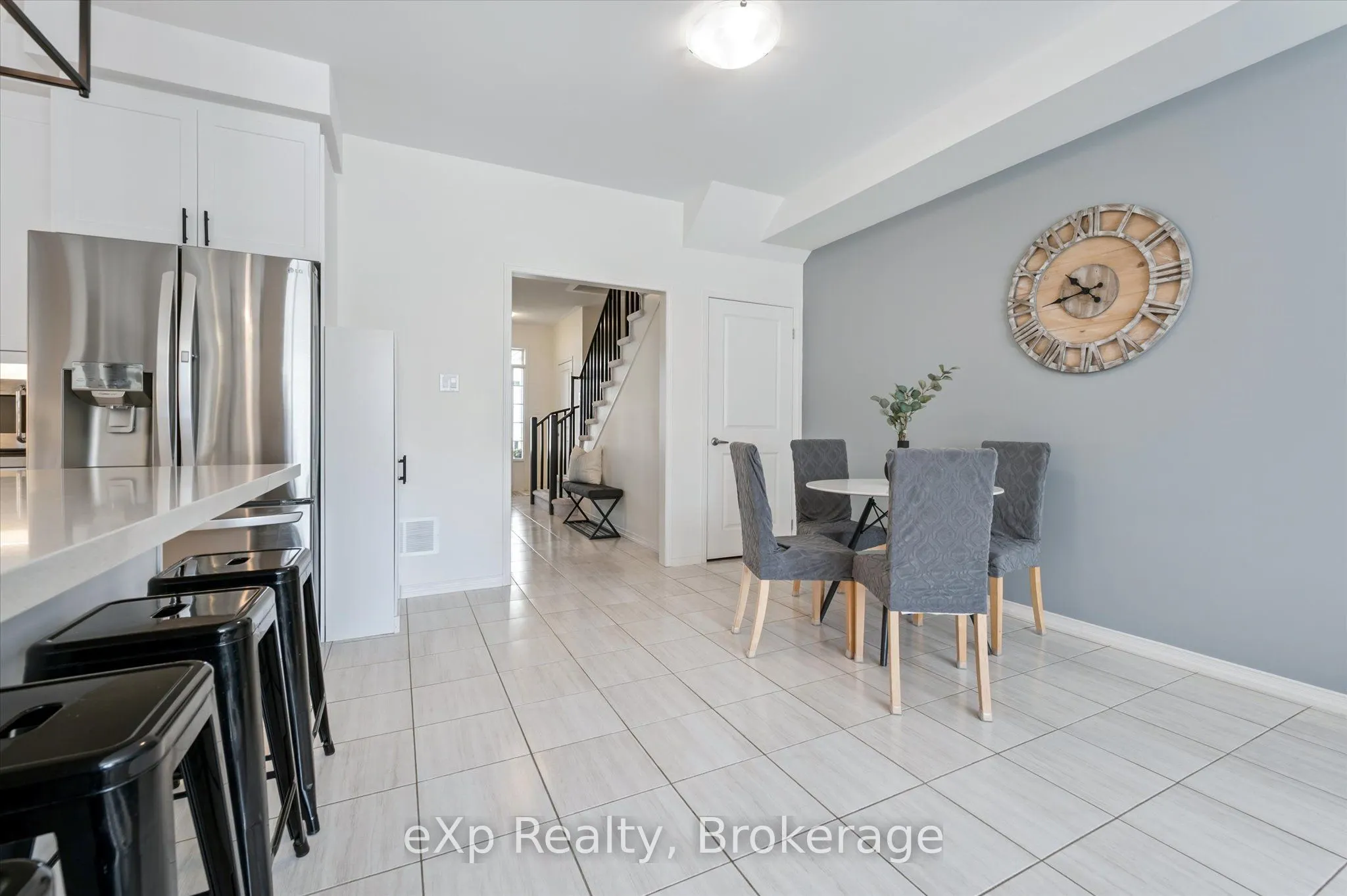 45 Elliot Avenue E, #2