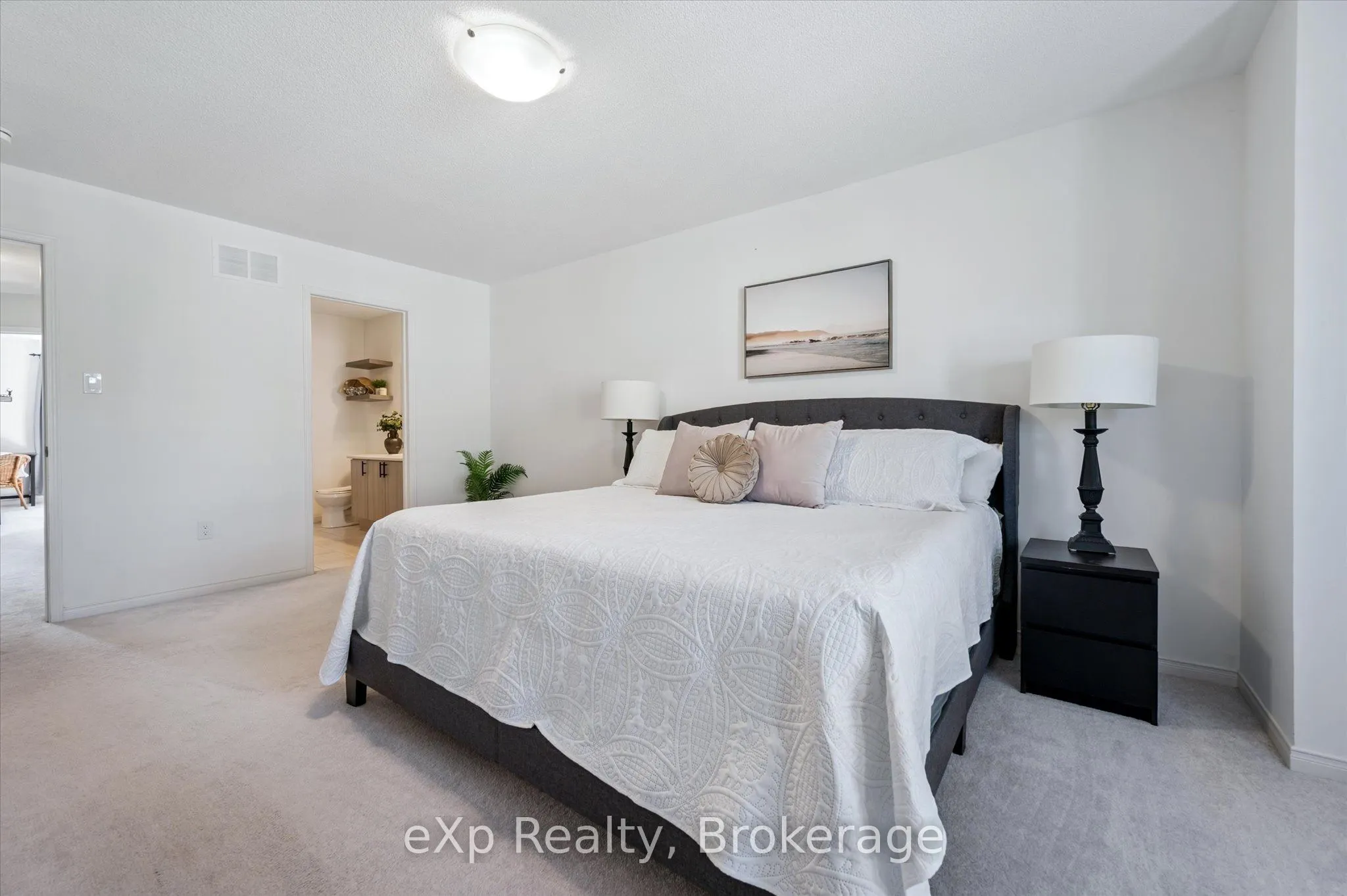 45 Elliot Avenue E, #2
