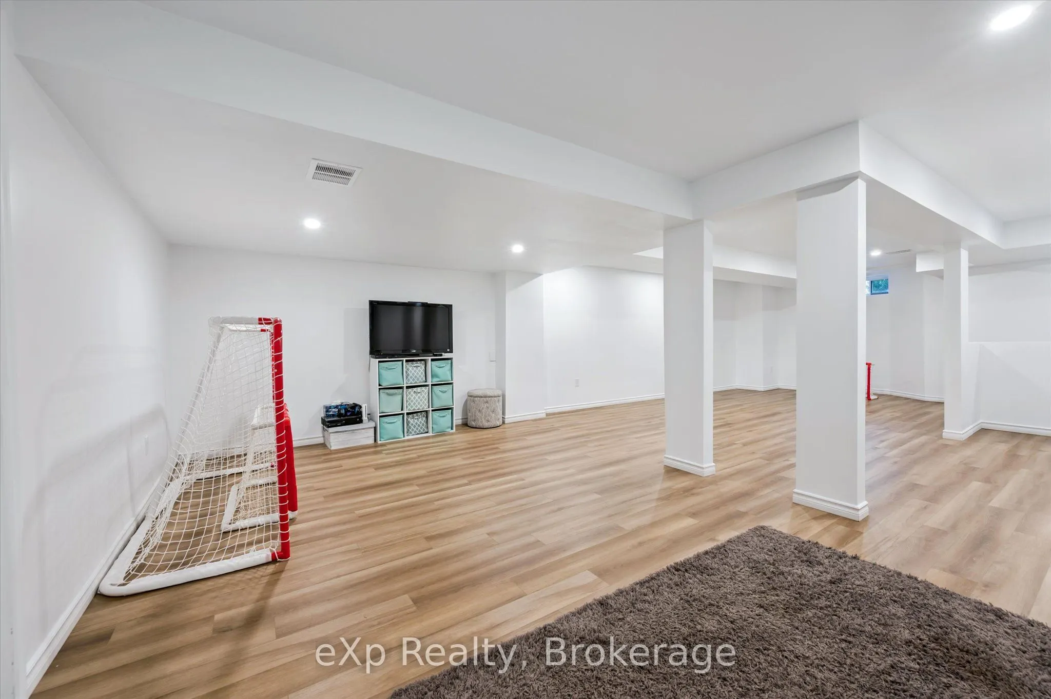 45 Elliot Avenue E, #2