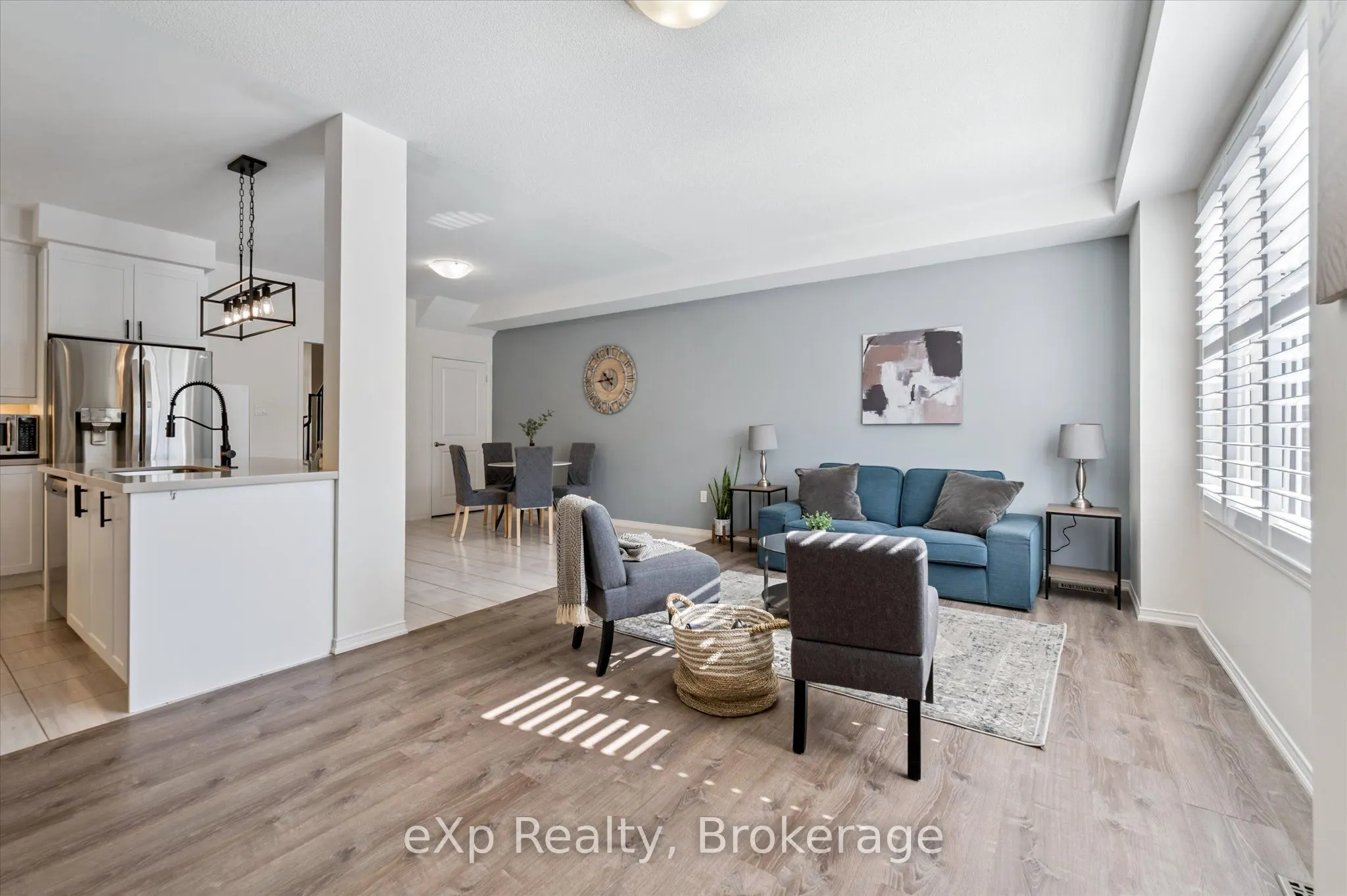 45 Elliot Avenue E, #2
