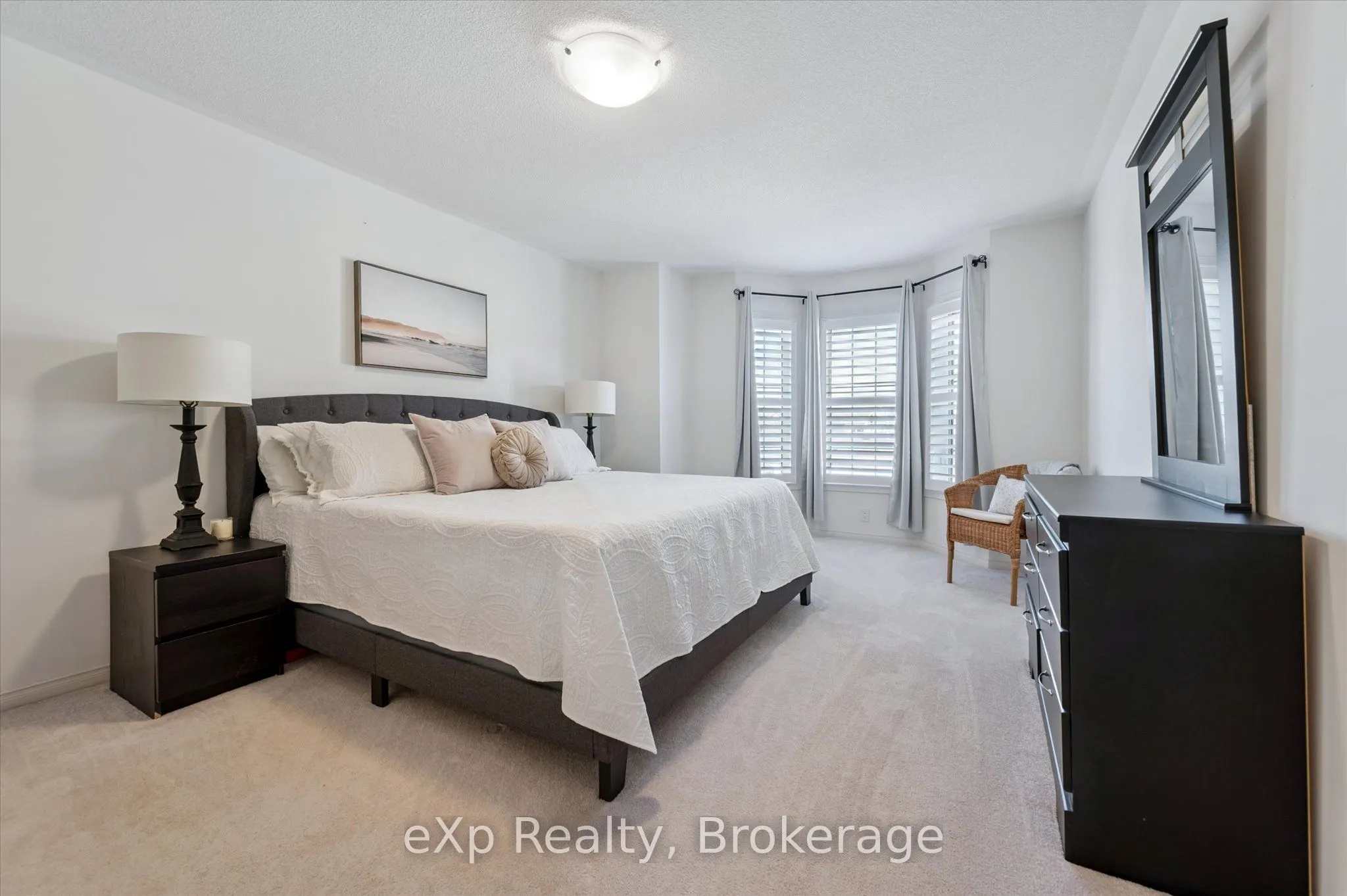 45 Elliot Avenue E, #2