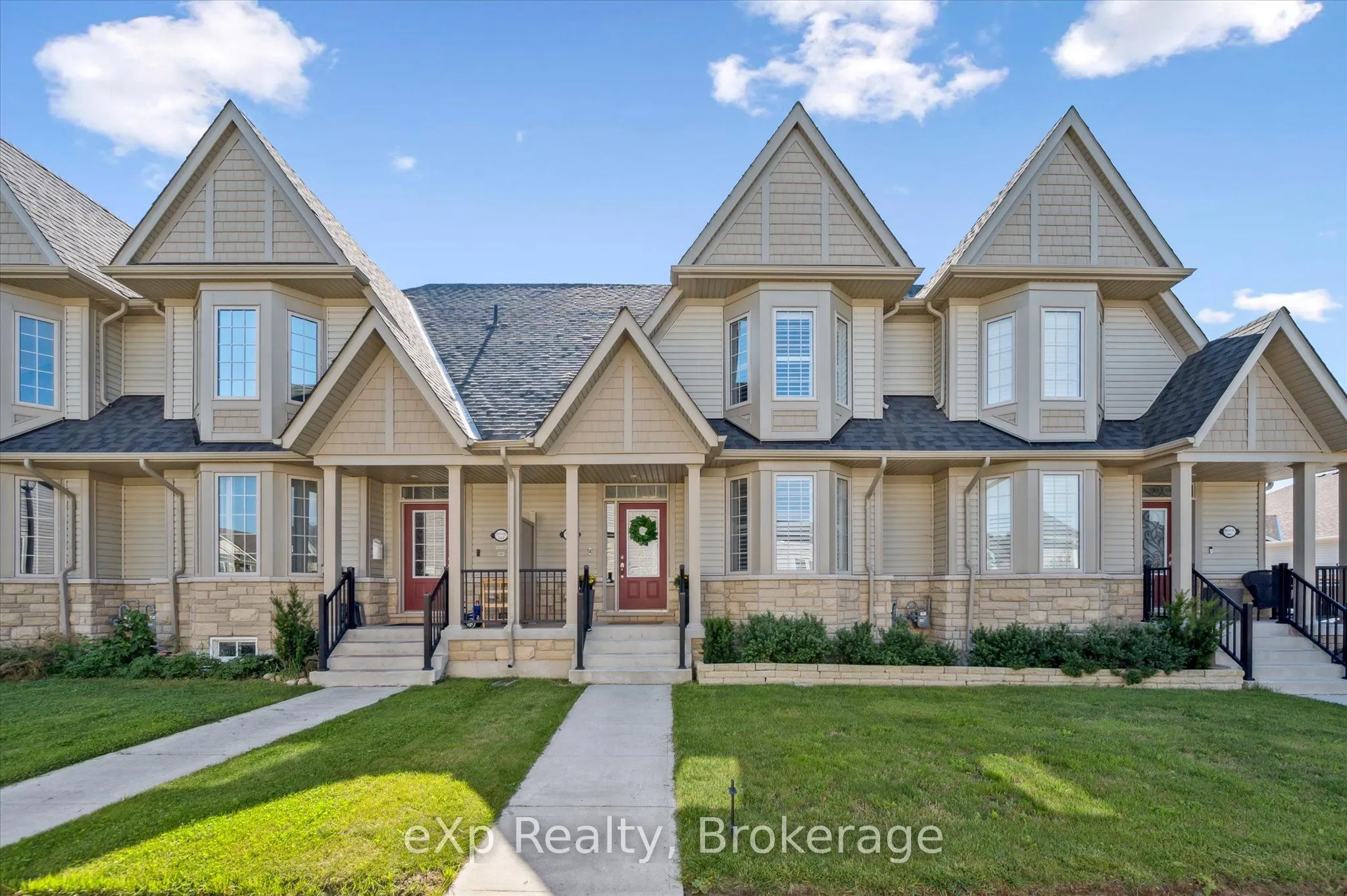 45 Elliot Avenue E, #2