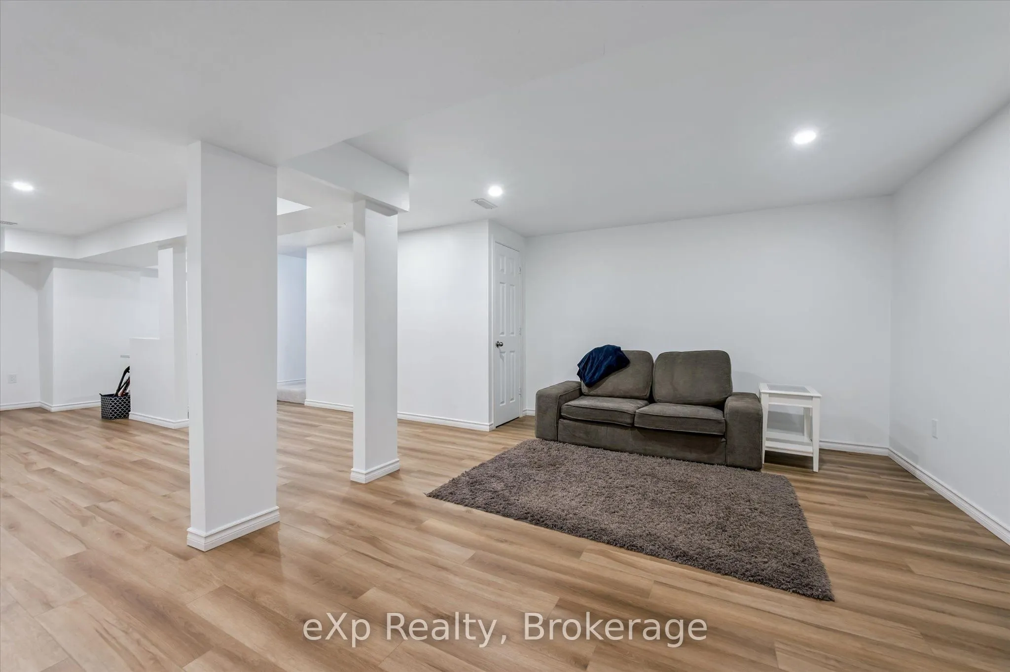 45 Elliot Avenue E, #2