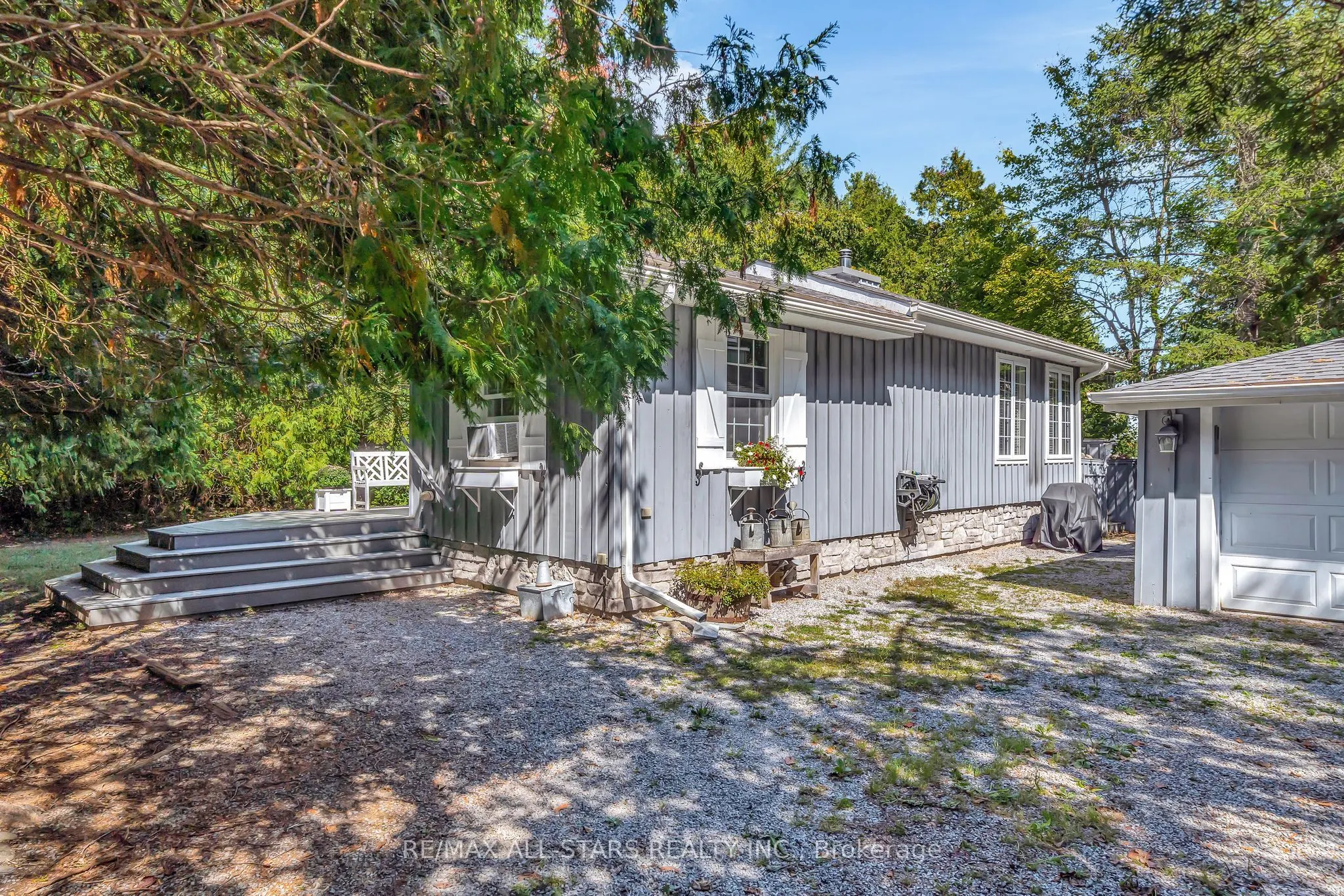 50 Bayview Estate Road