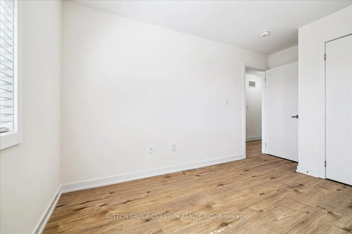 590 North Service Road, #105