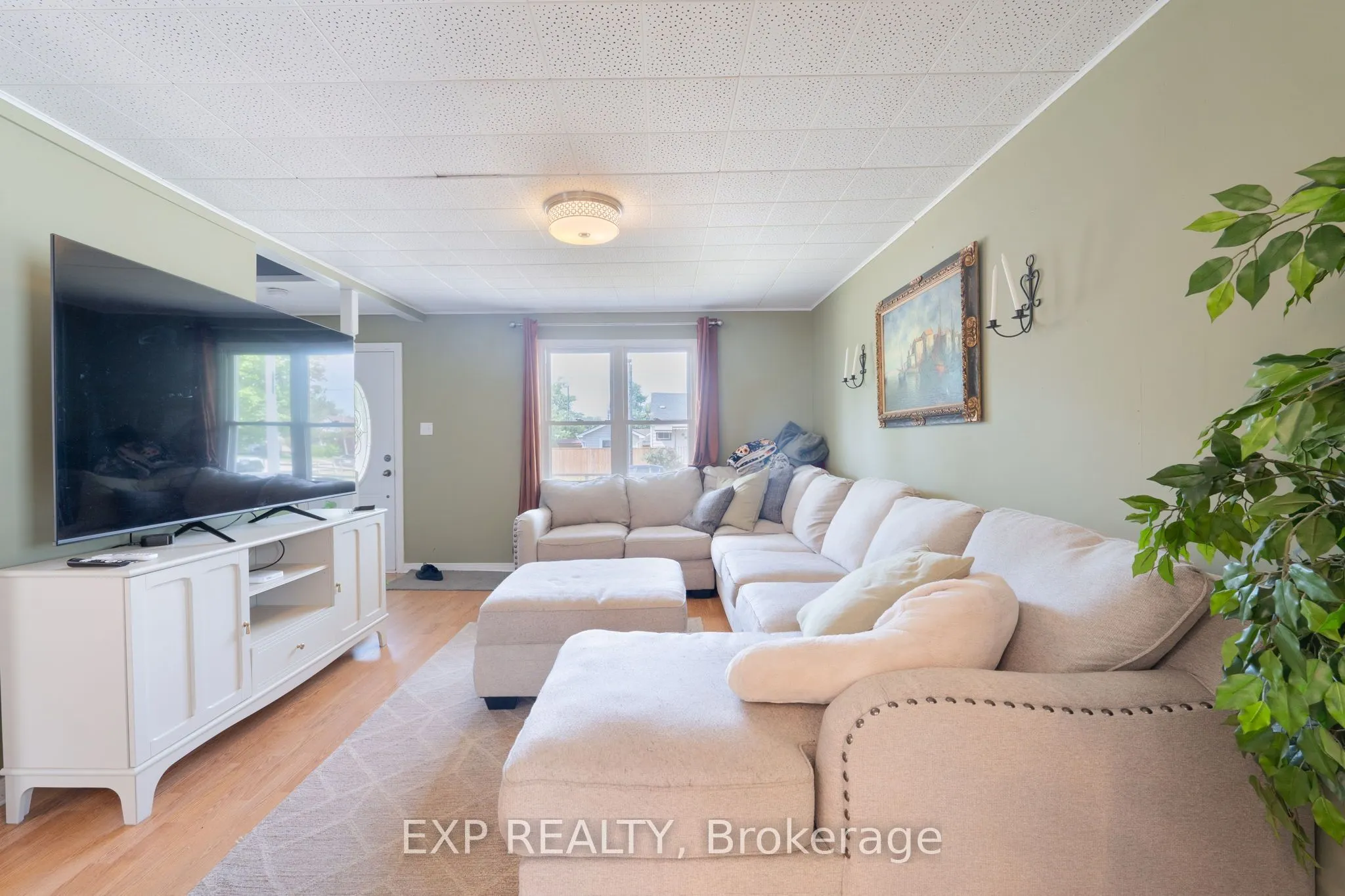 325 Simpson Avenue