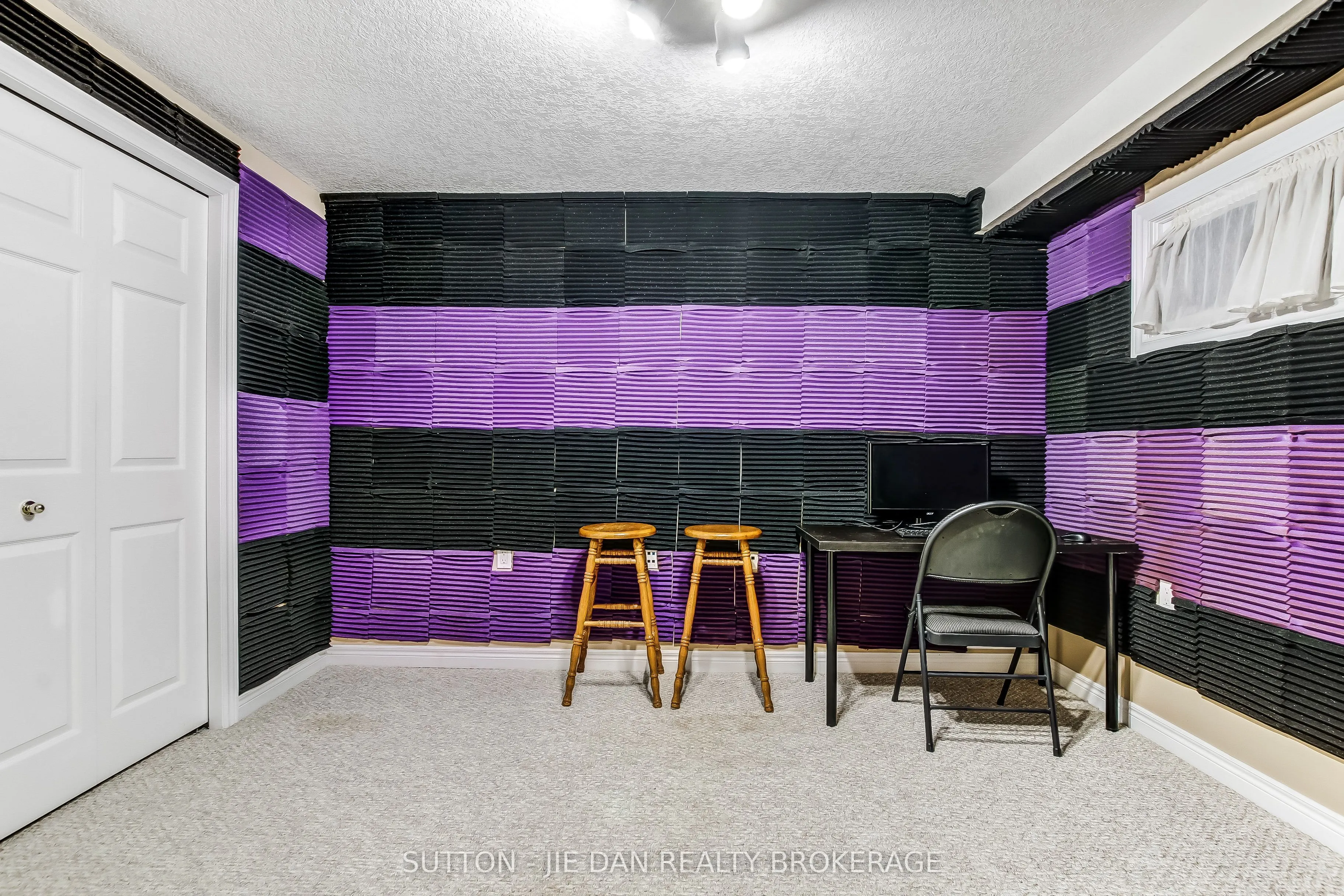 1574 RICHMOND Street, #23