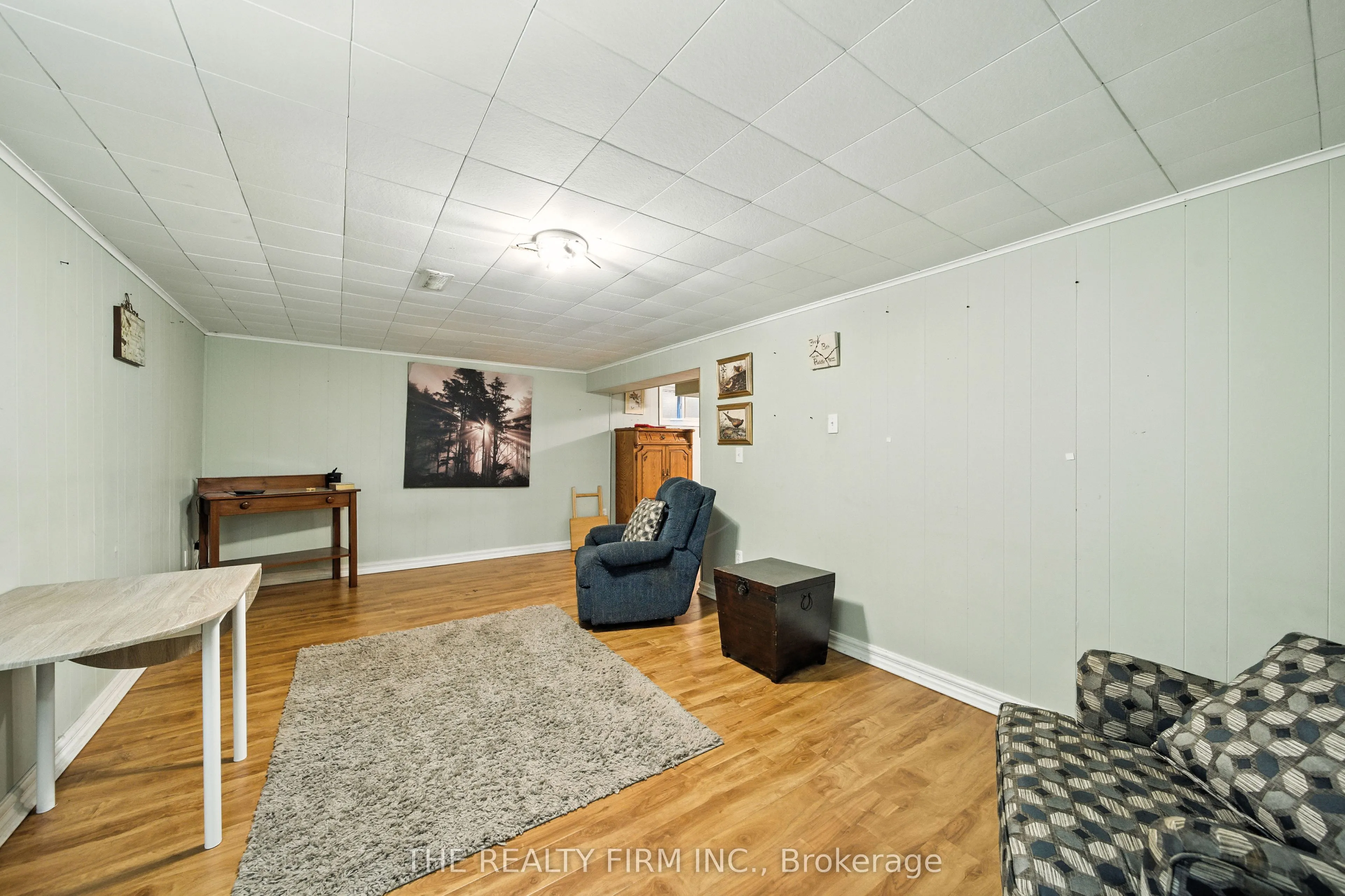 217 Manitoulin Drive E