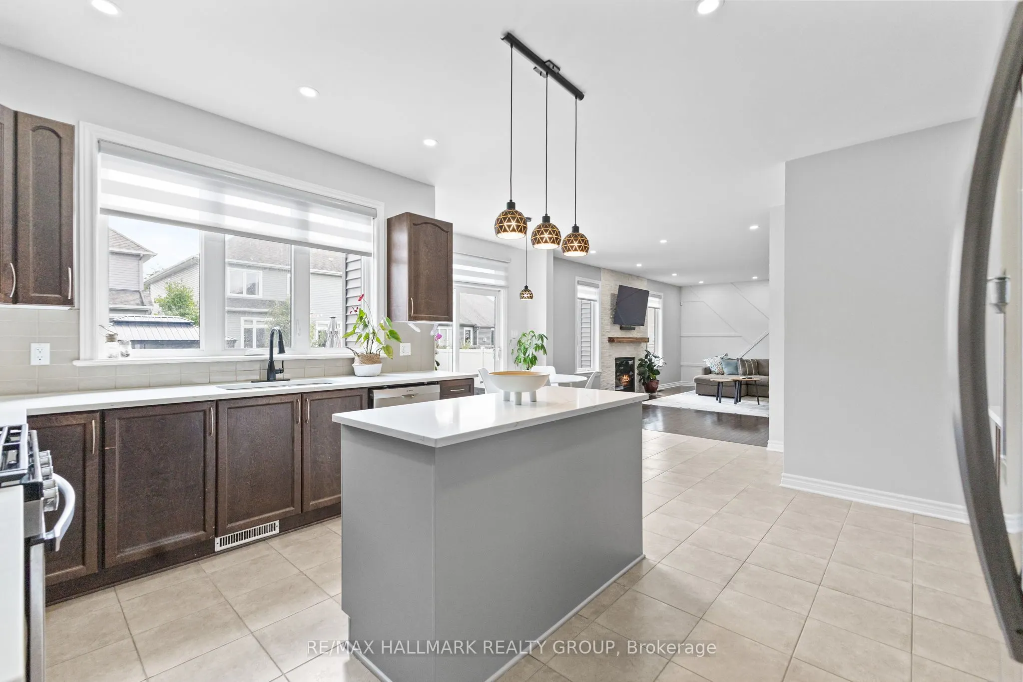 254 Gracewood Crescent