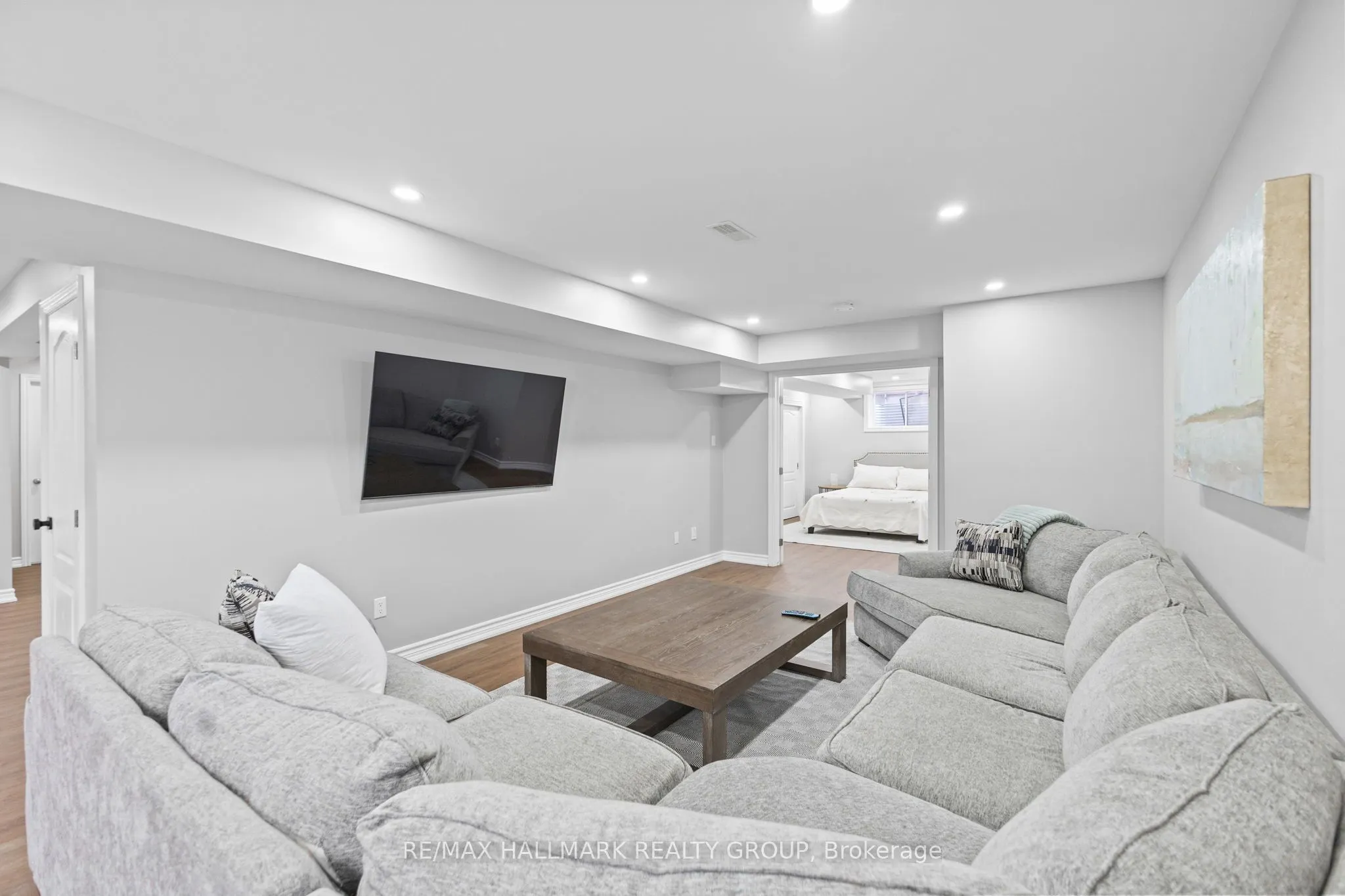 254 Gracewood Crescent