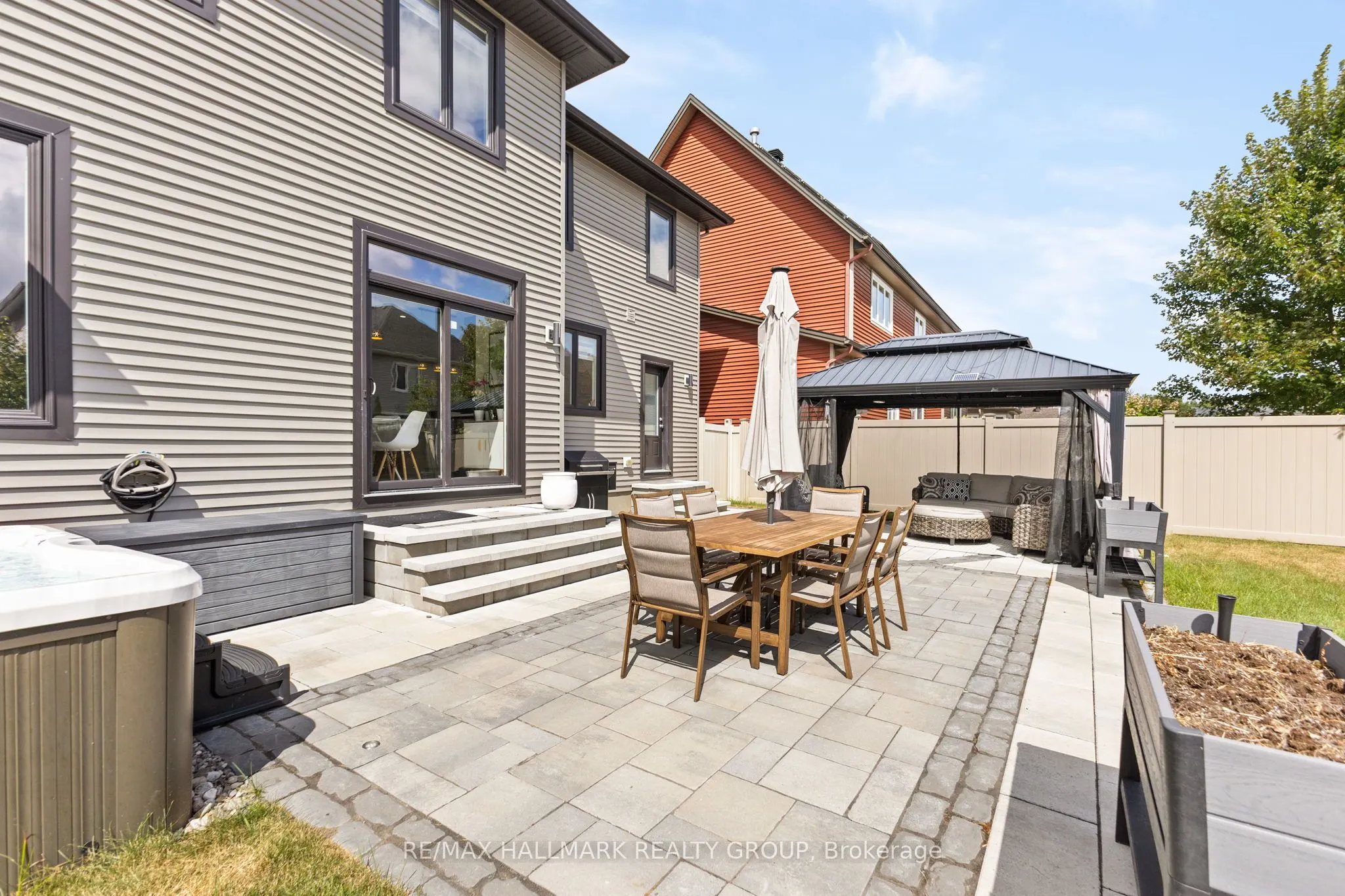 254 Gracewood Crescent