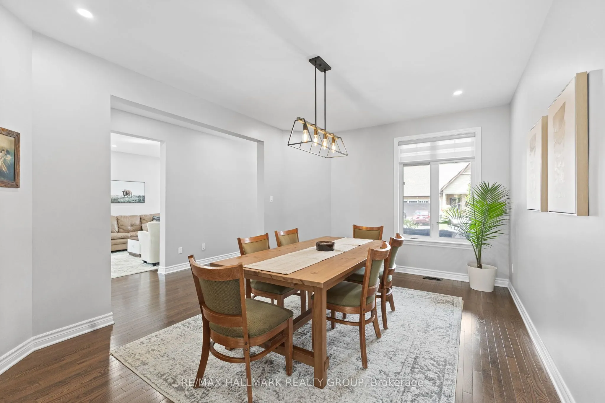 254 Gracewood Crescent