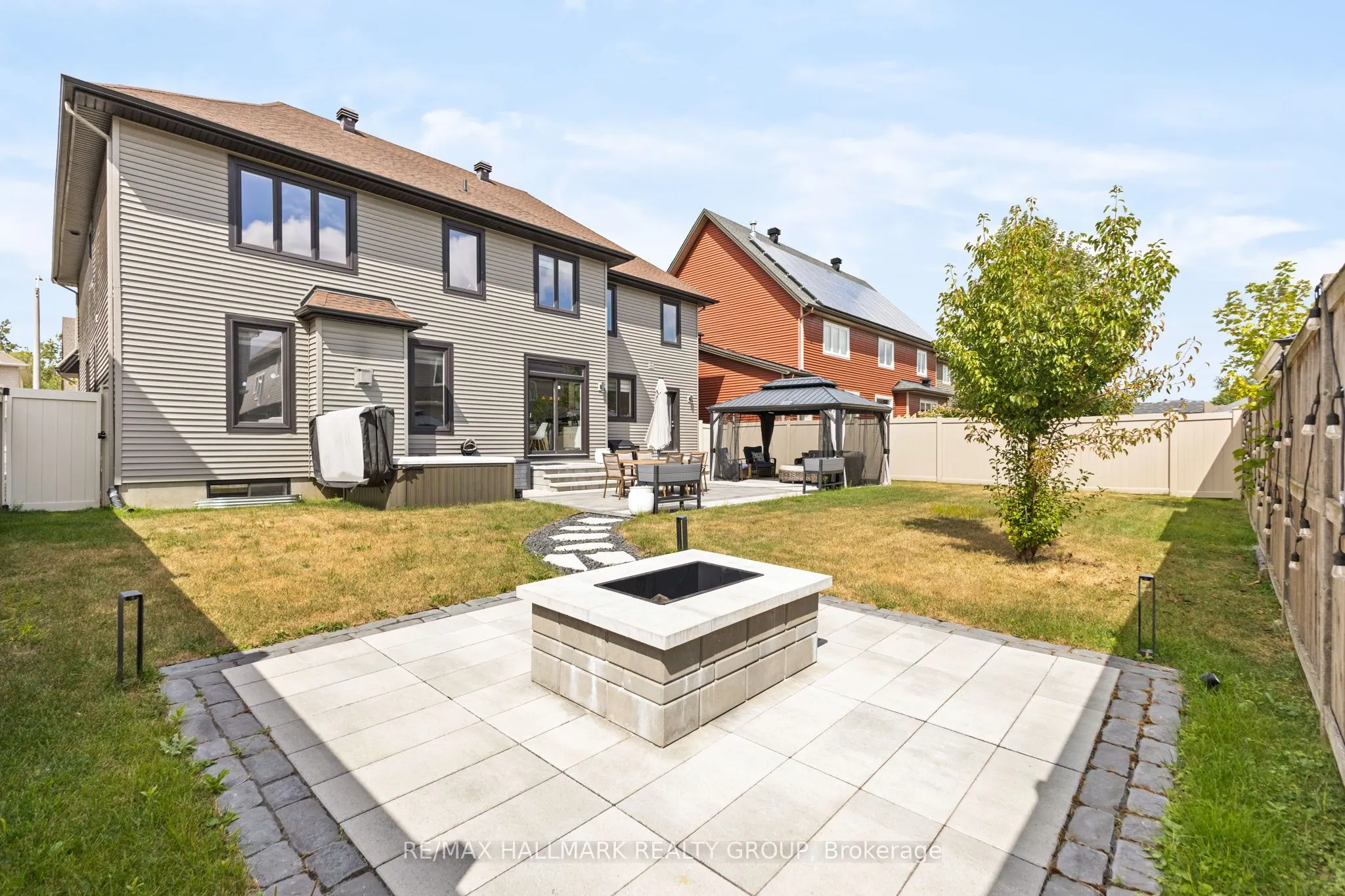 254 Gracewood Crescent