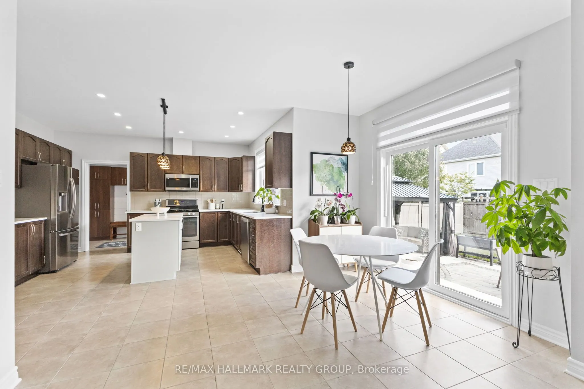 254 Gracewood Crescent