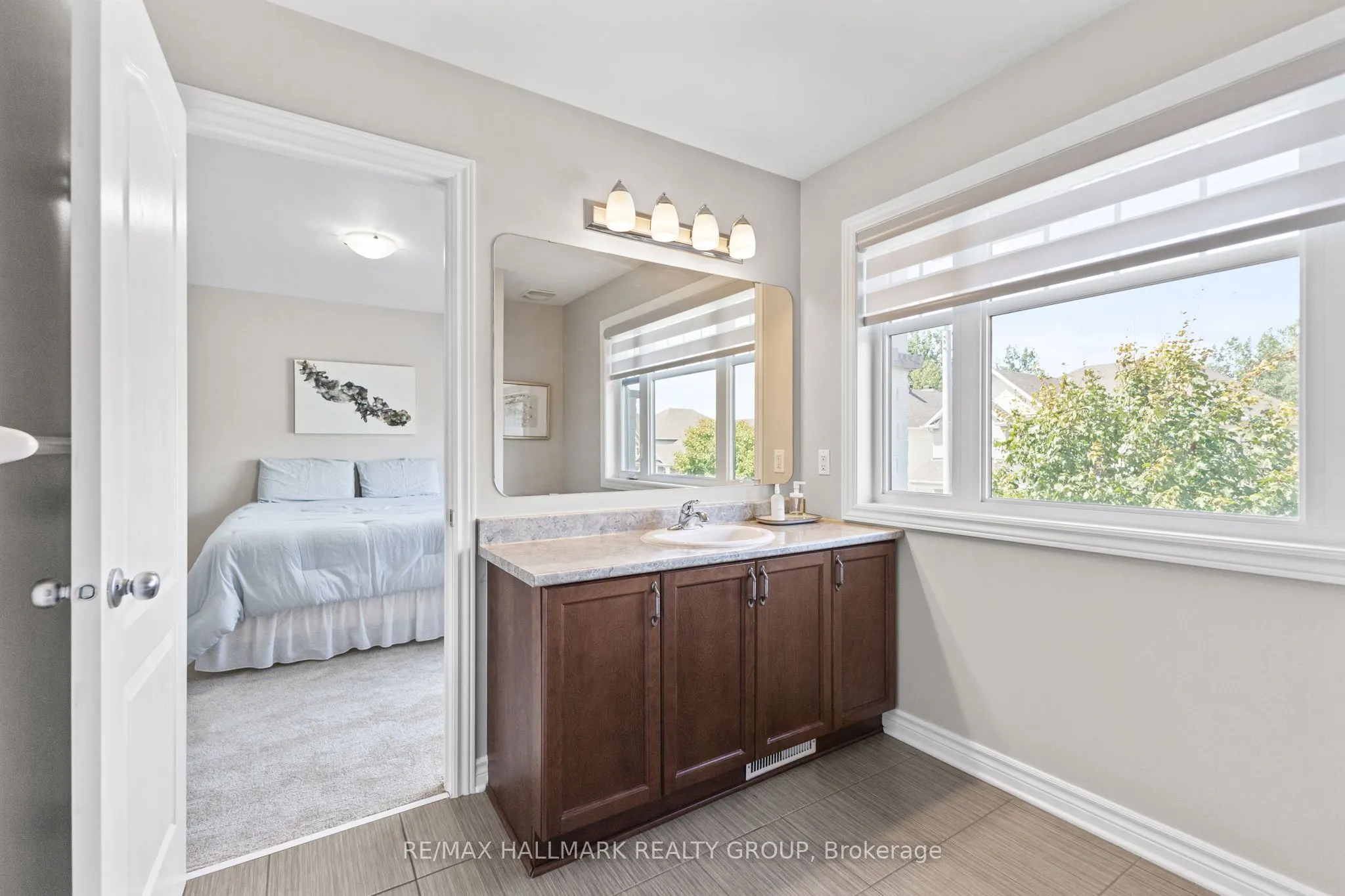 254 Gracewood Crescent