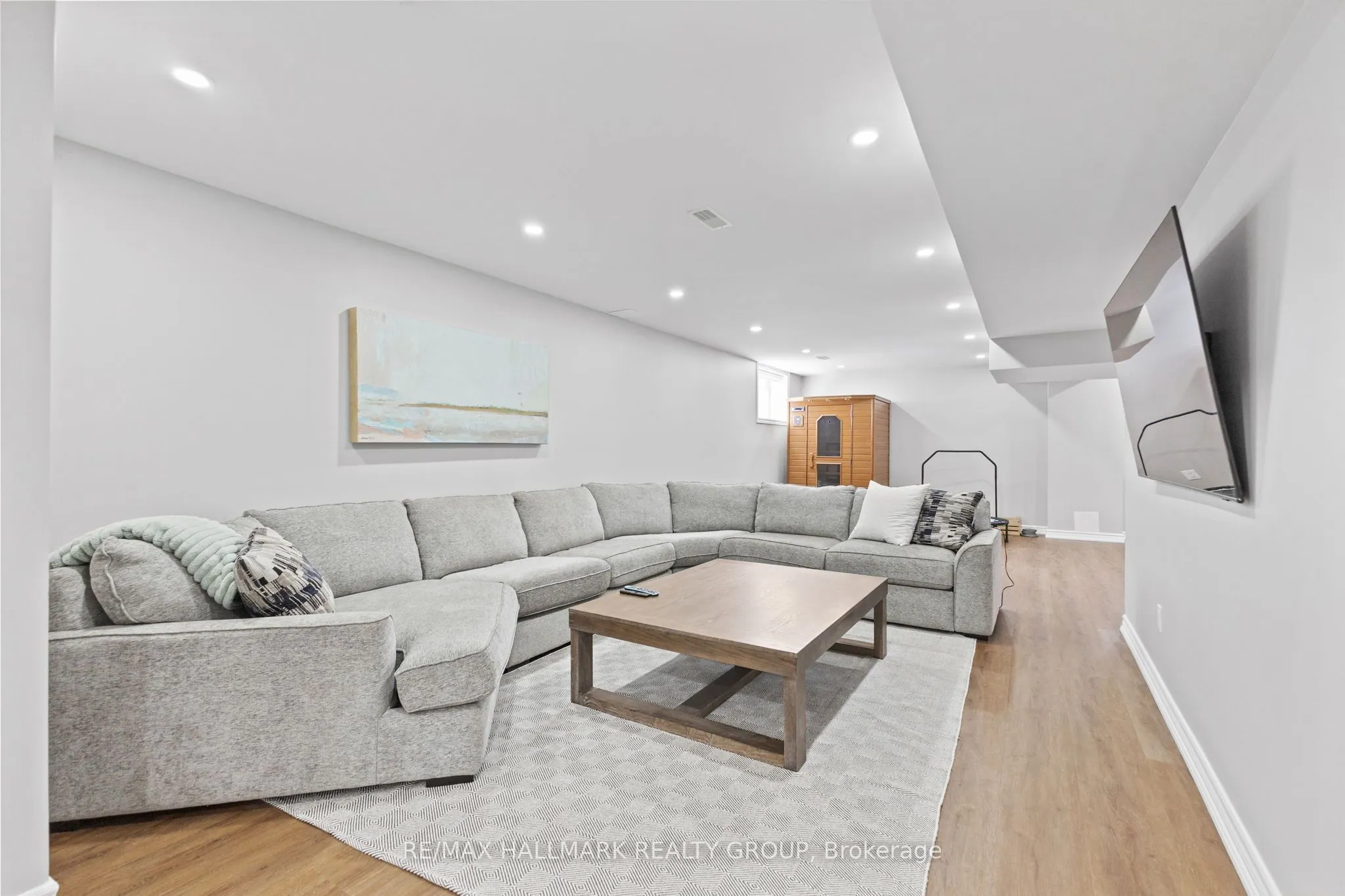254 Gracewood Crescent