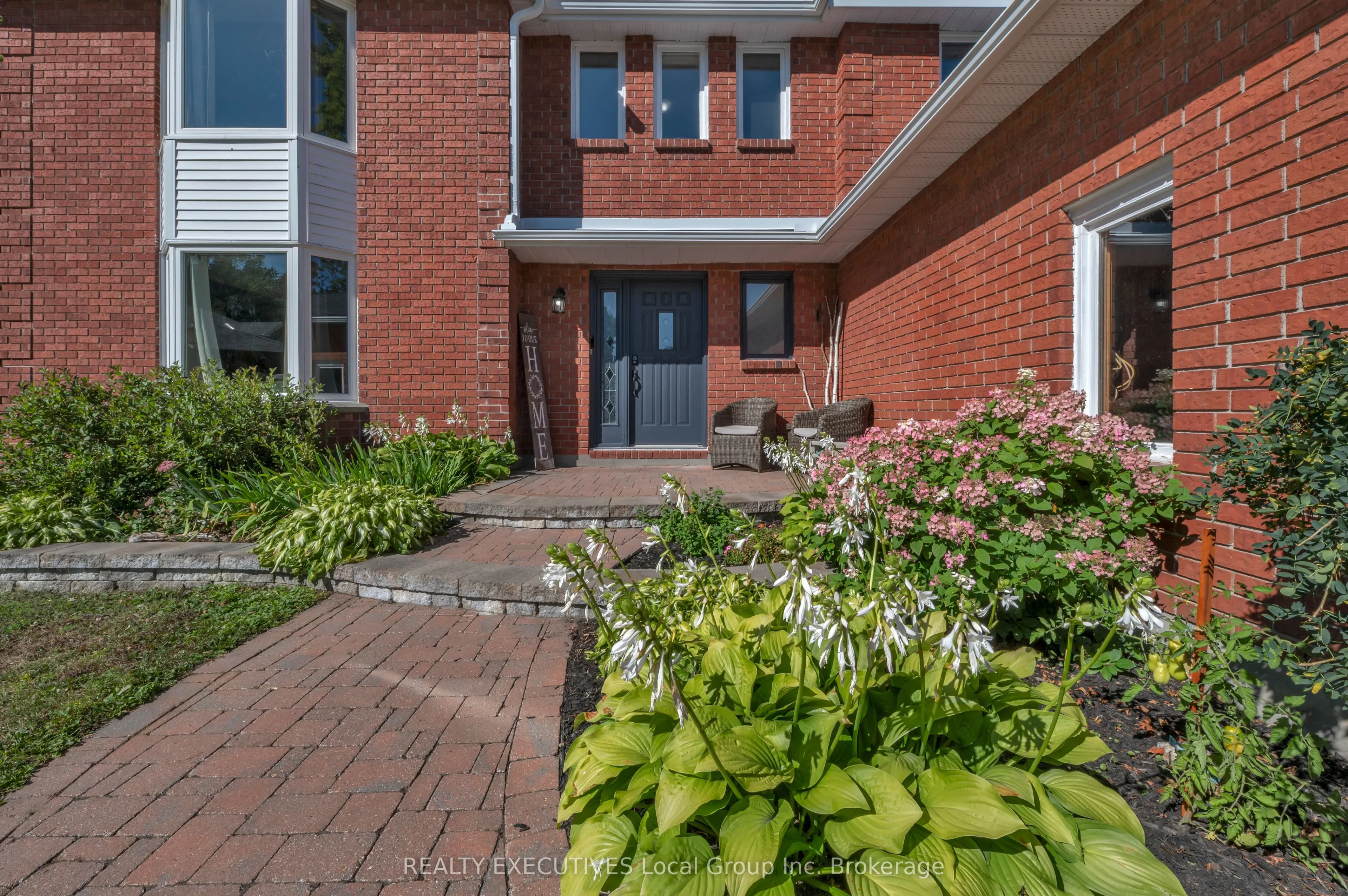 31 ROBINHOOD Court