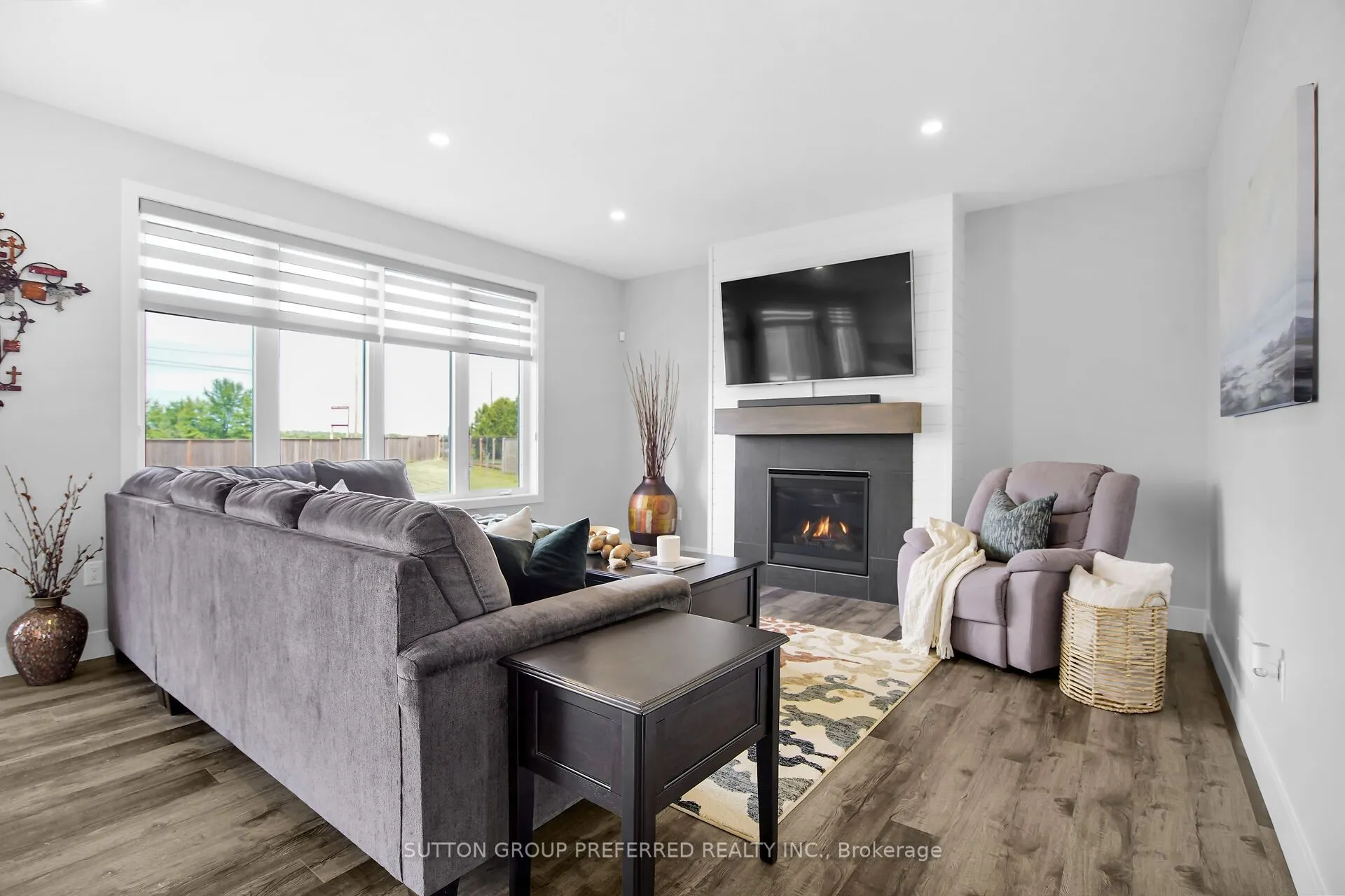 551 Scenic Court