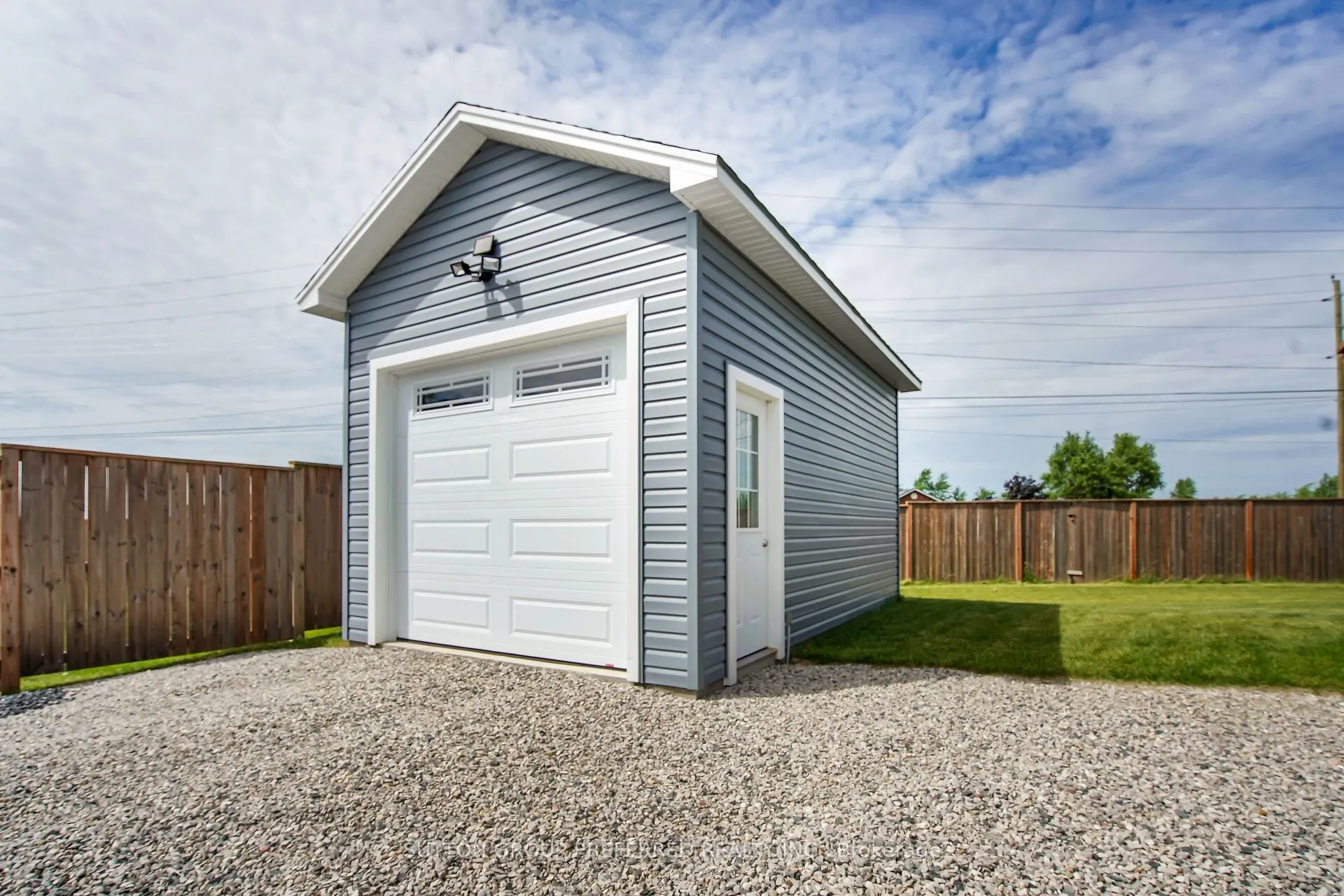 551 Scenic Court