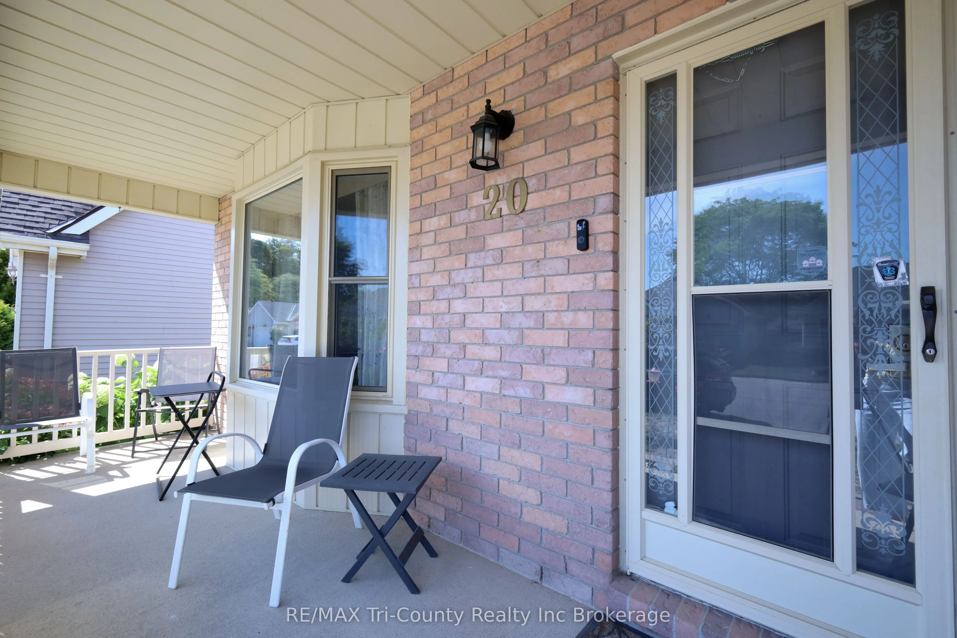 20 Edwin Crescent