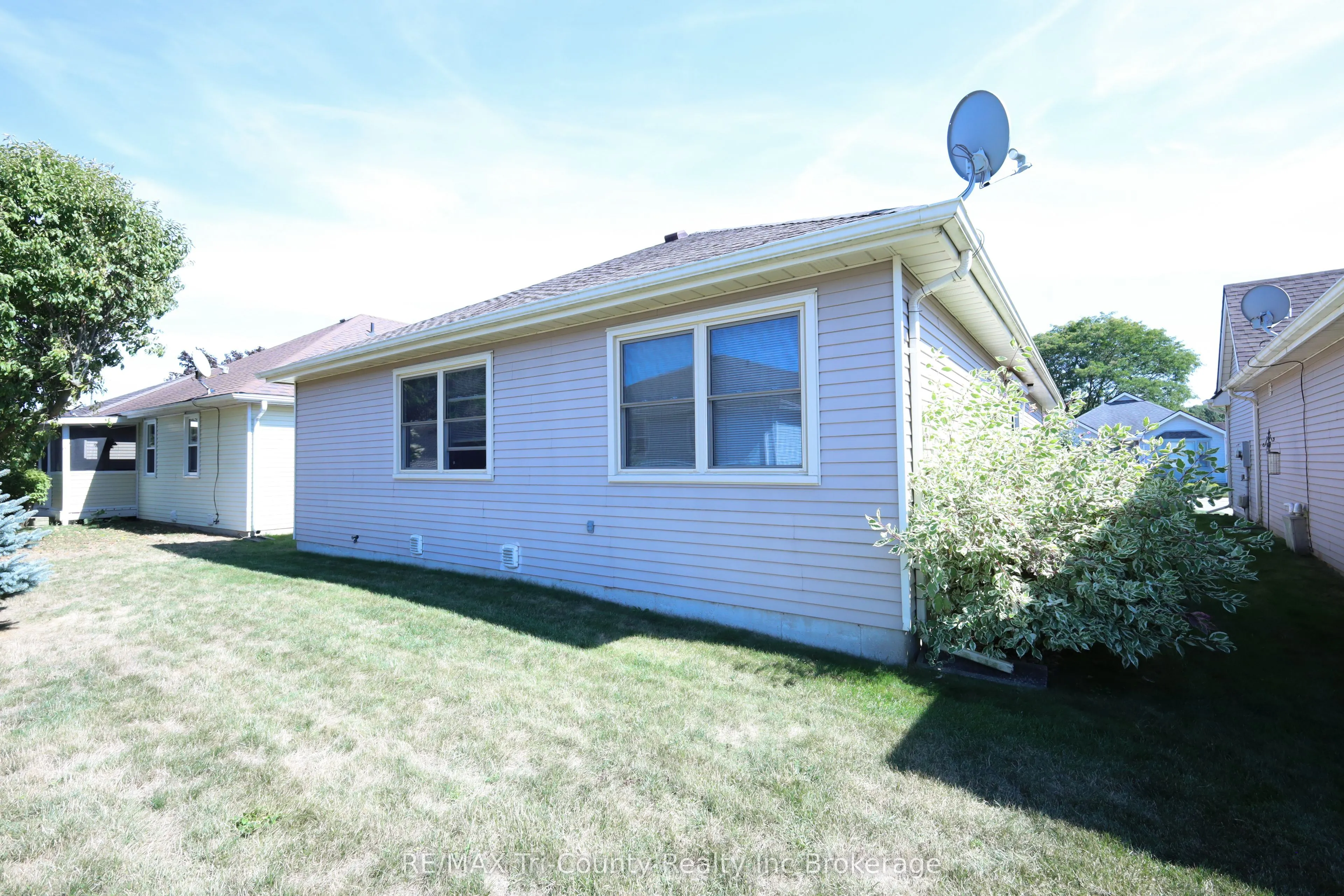 20 Edwin Crescent