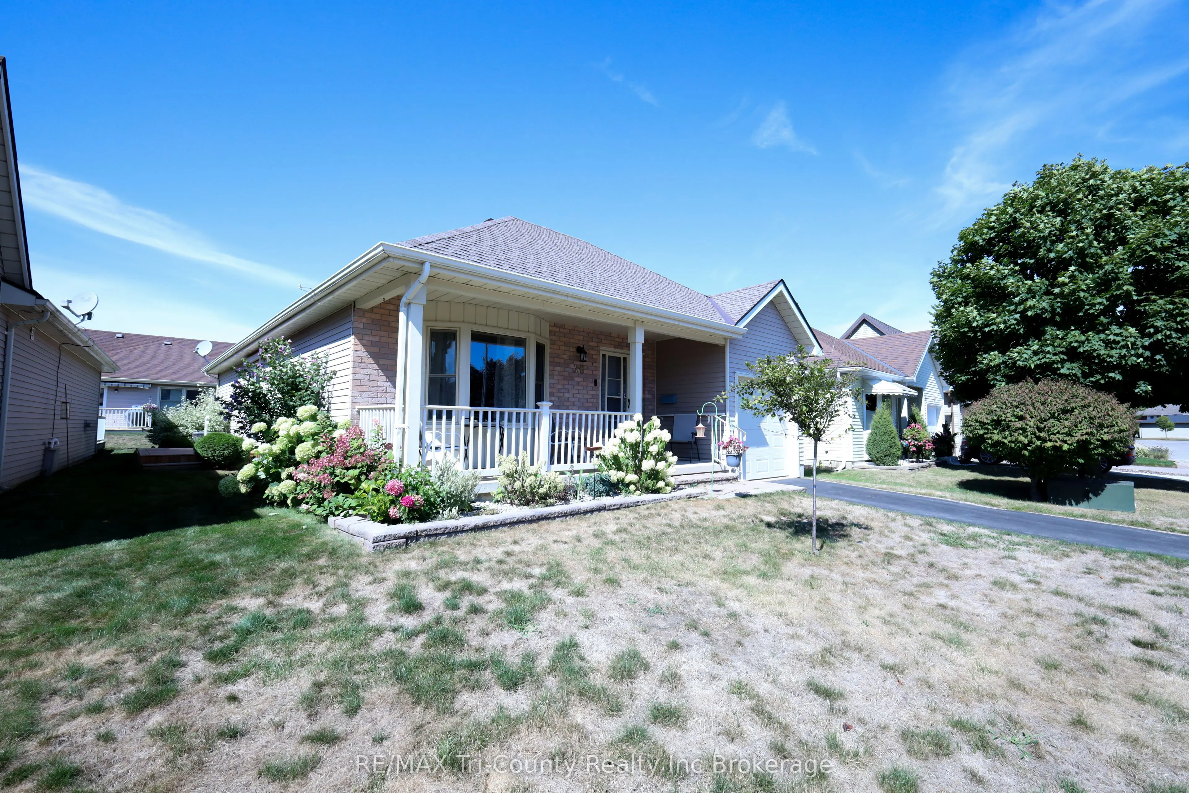 20 Edwin Crescent