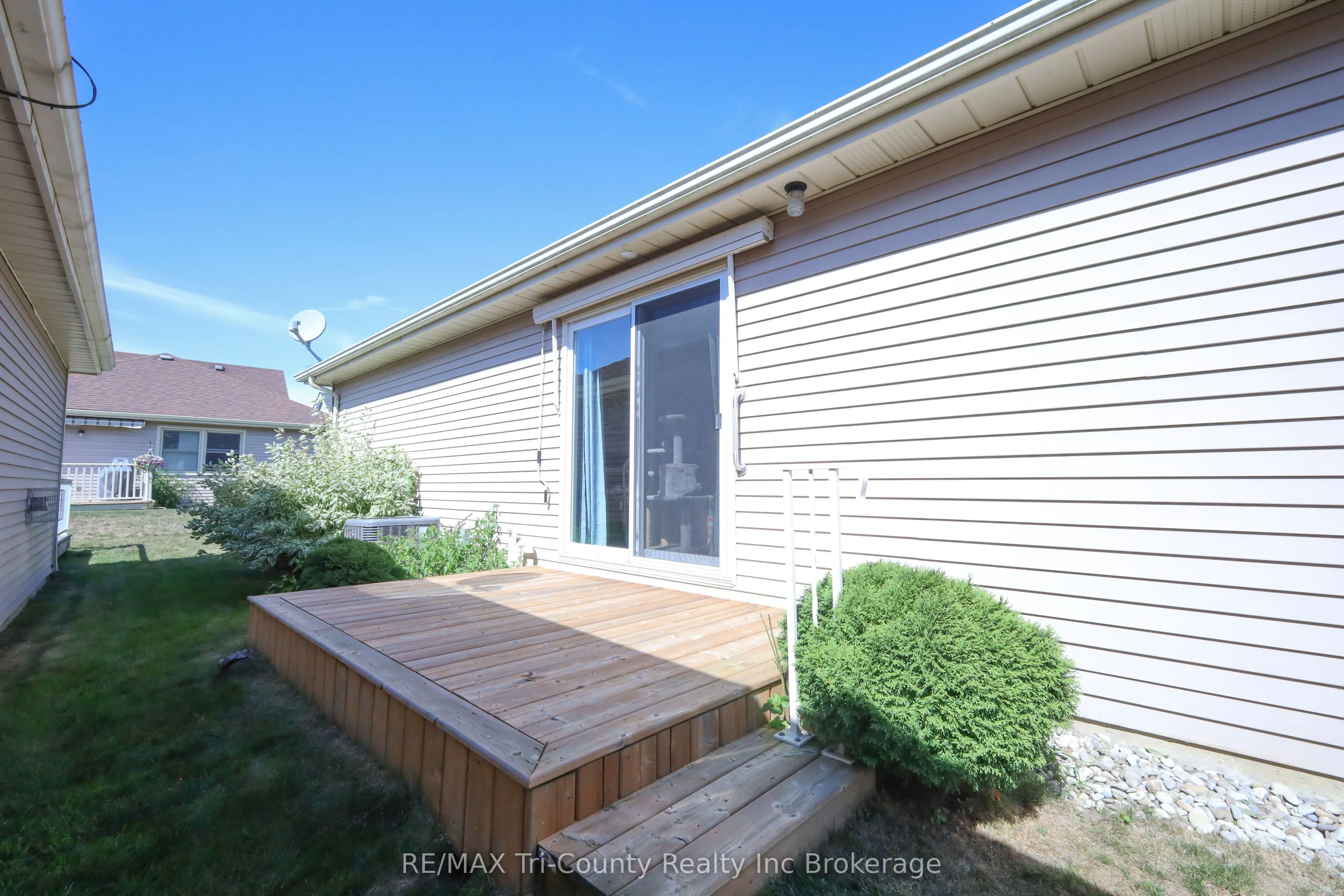20 Edwin Crescent