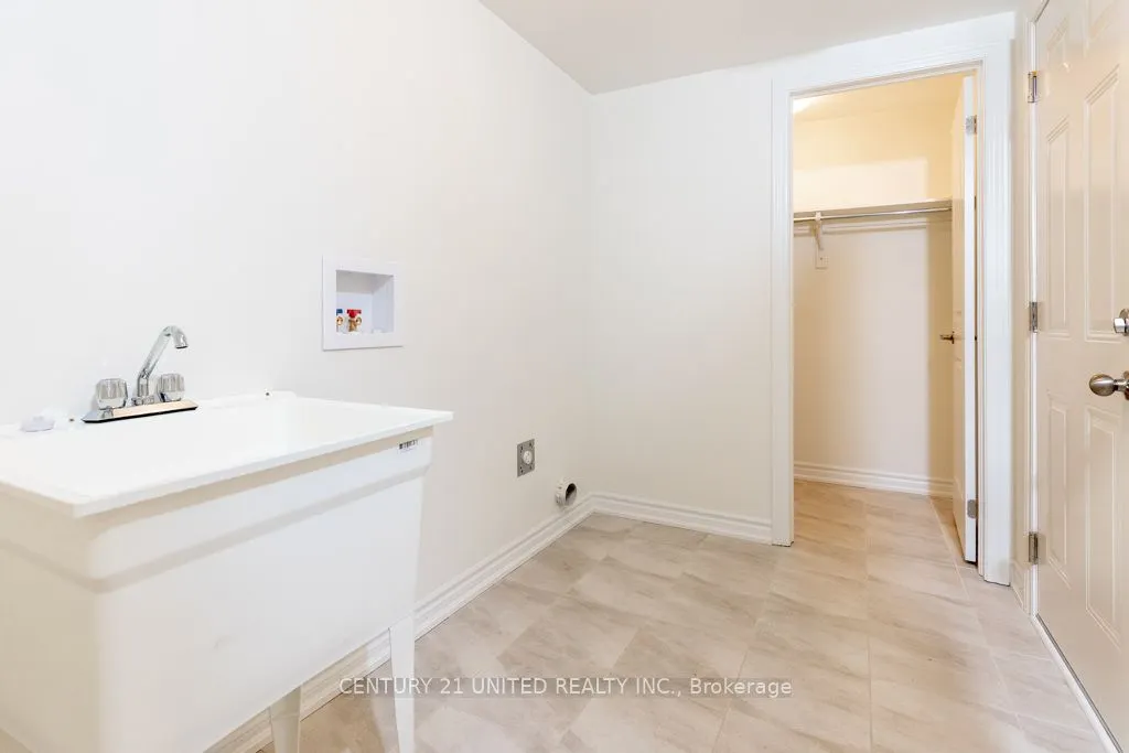 67 Hillcroft Way