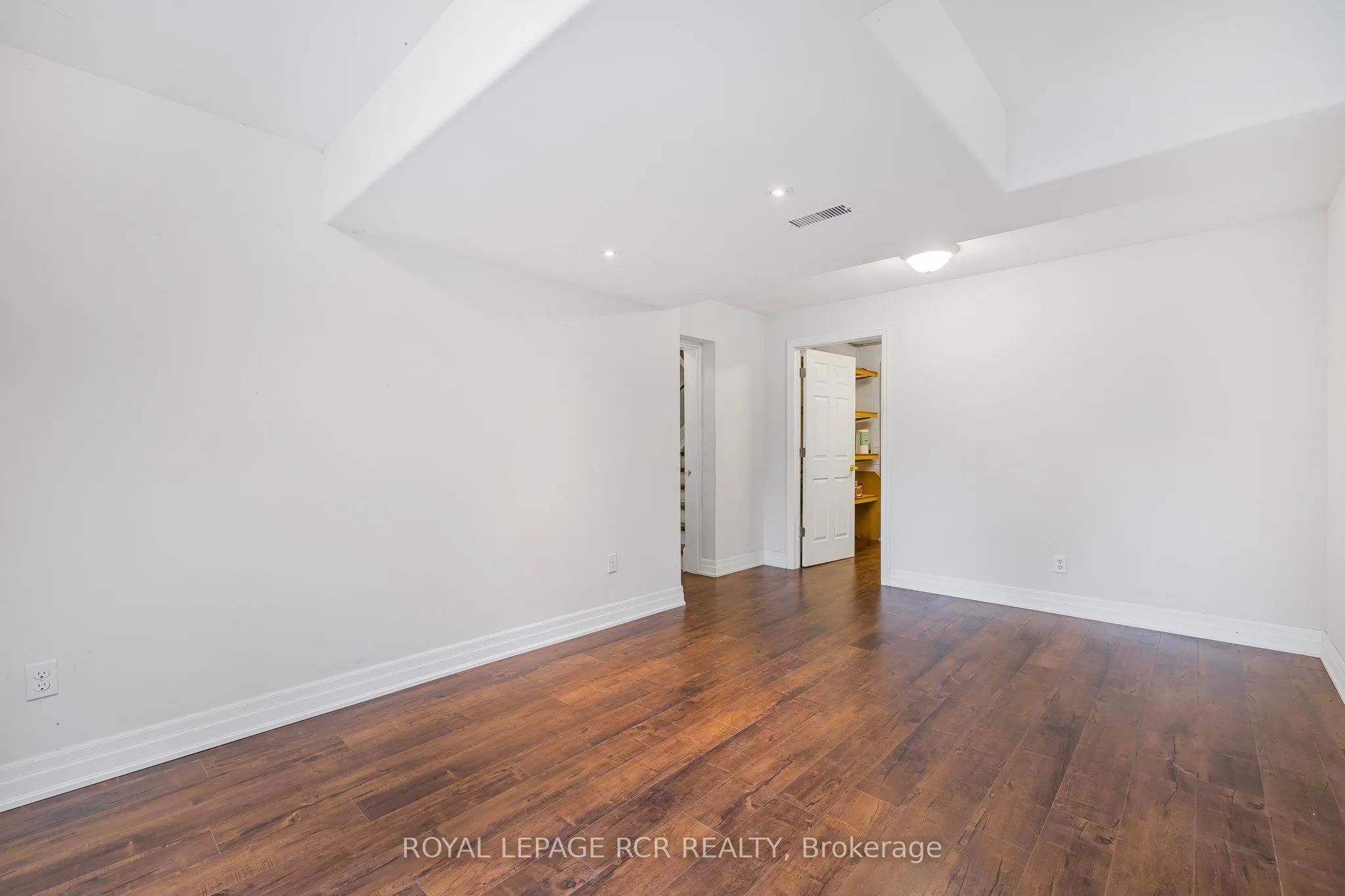 487072 30th Side Road
