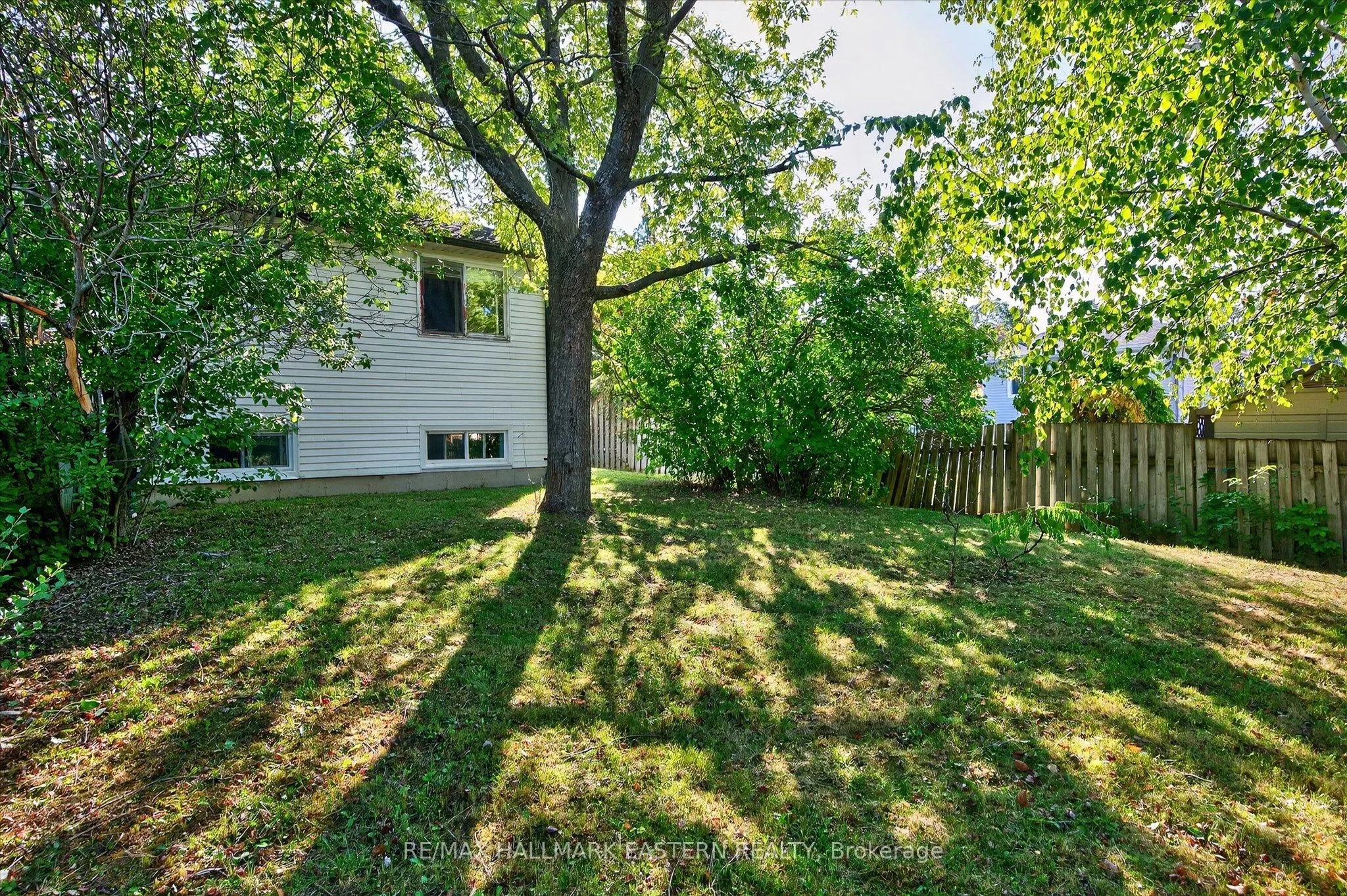 1200 Huntington Circle
