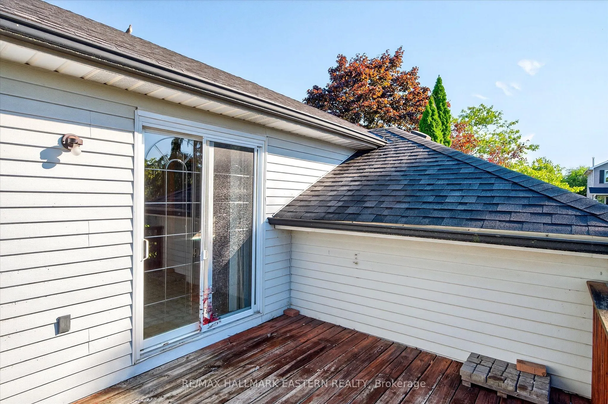 1200 Huntington Circle