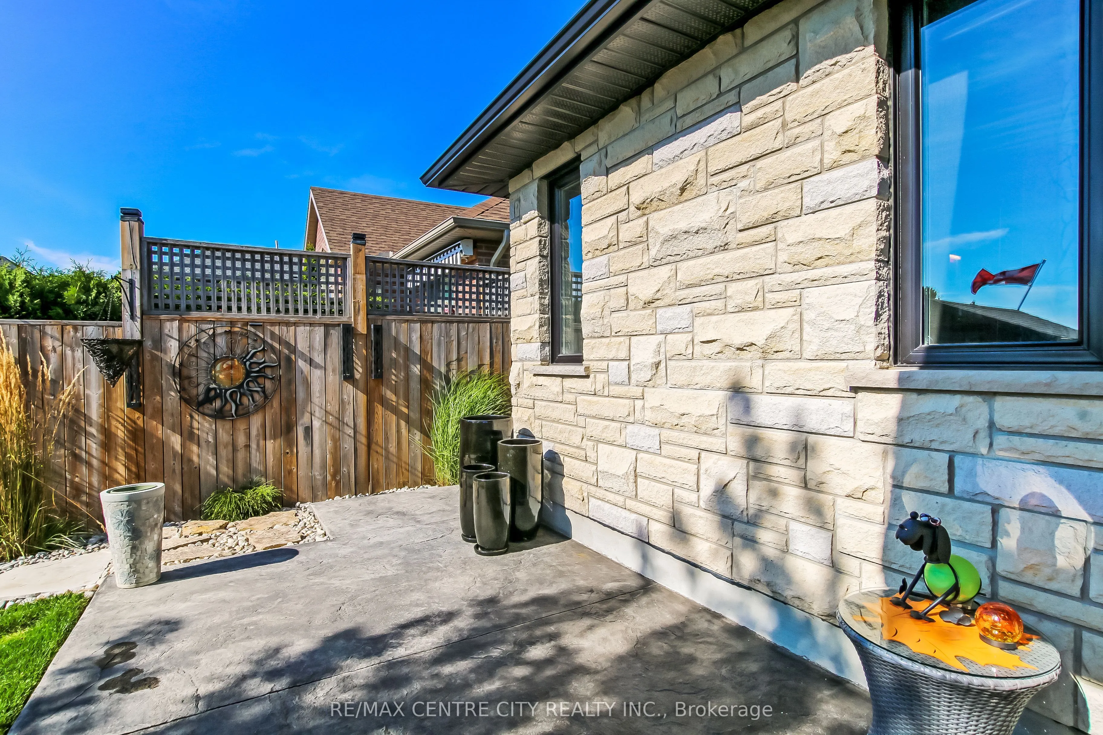 22 Oakmont Street