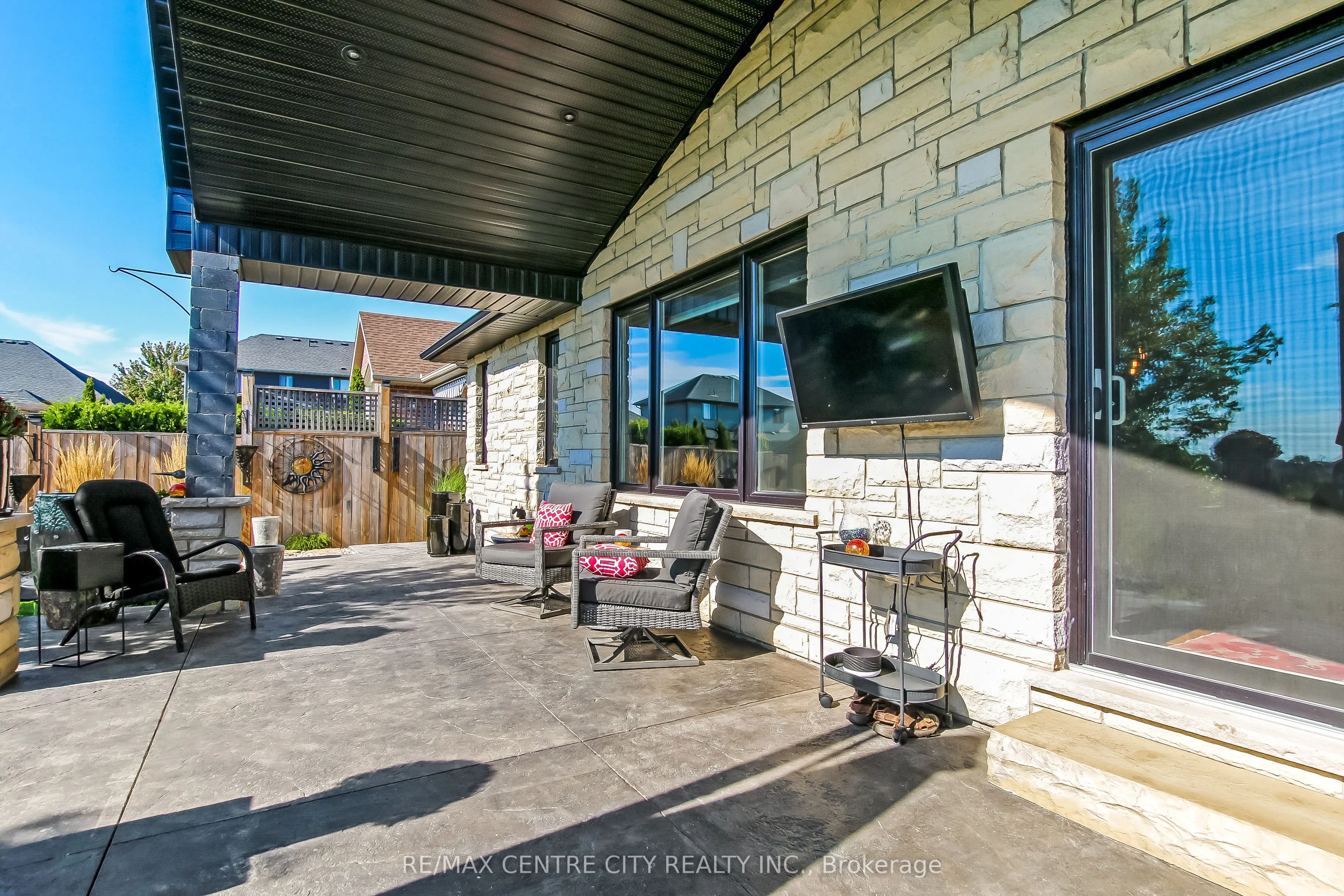 22 Oakmont Street