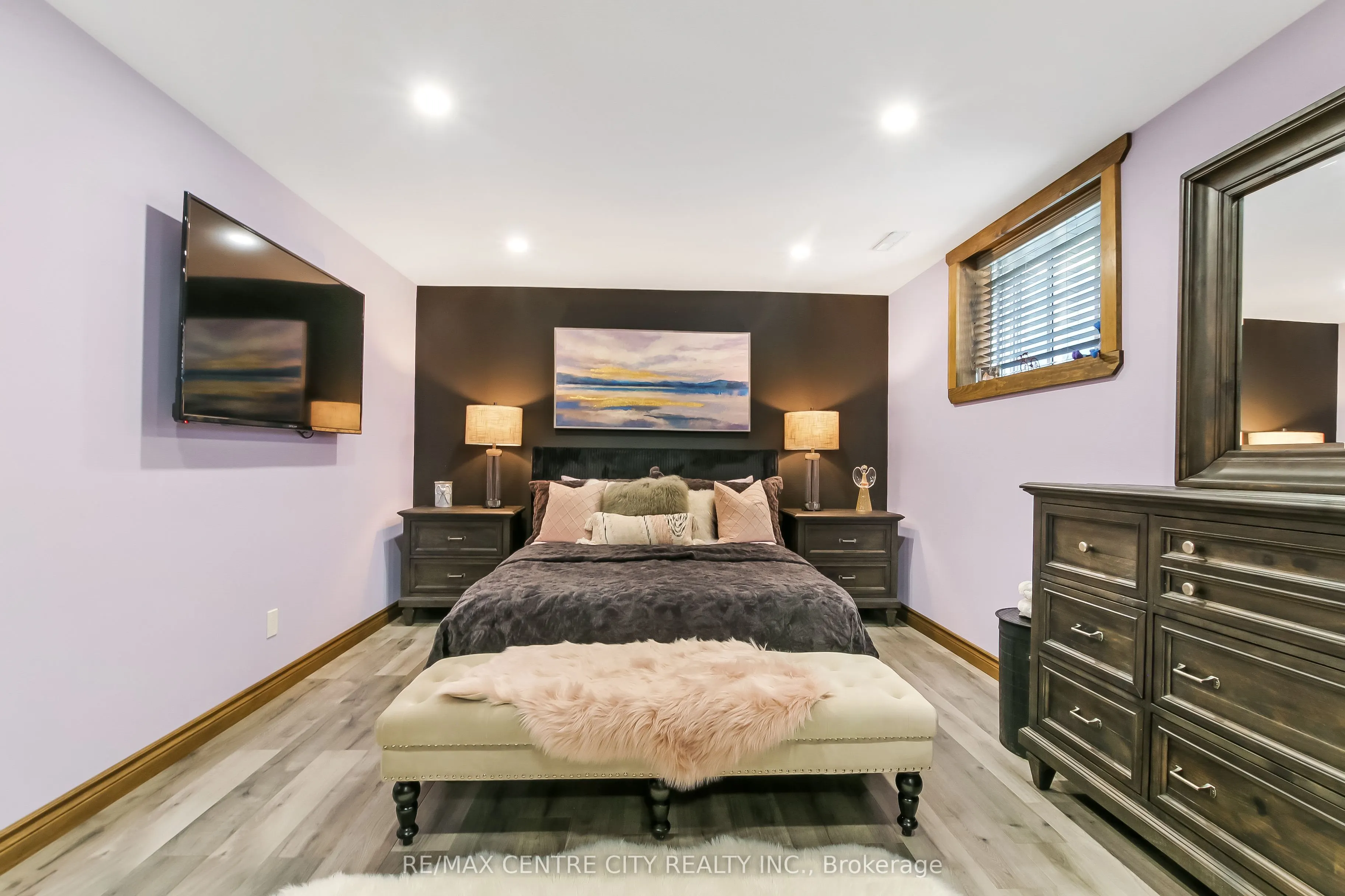 22 Oakmont Street
