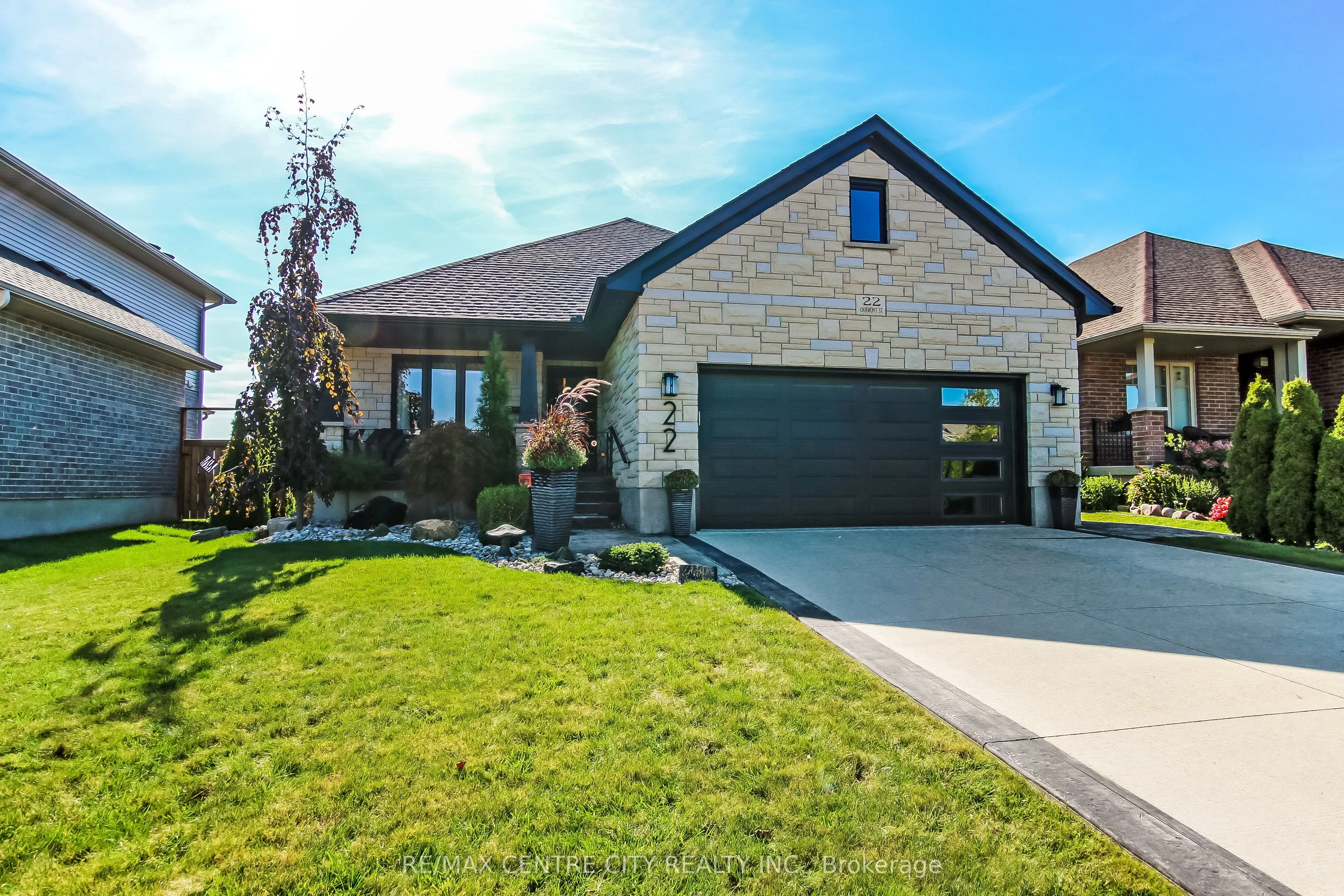 22 Oakmont Street