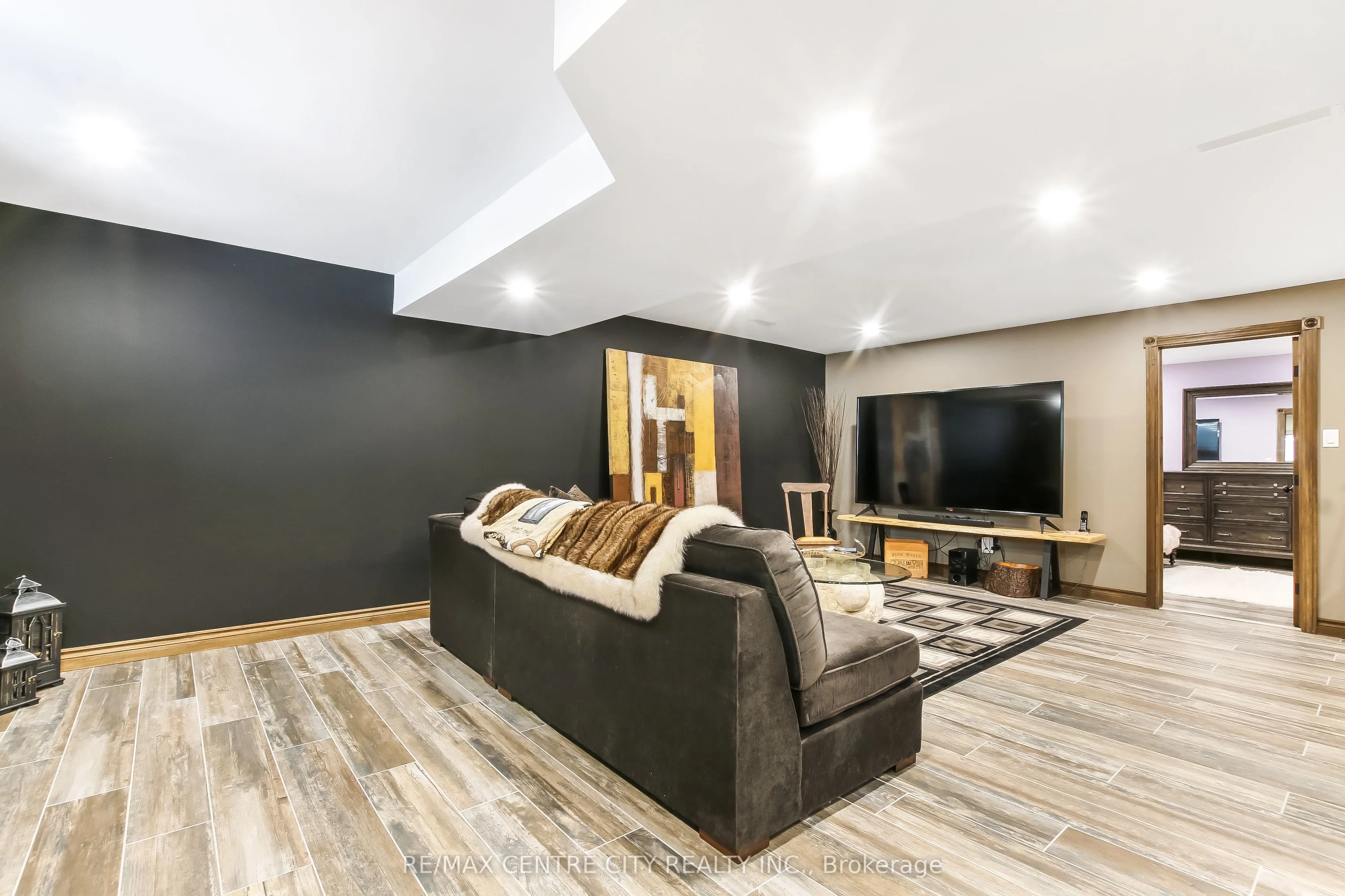 22 Oakmont Street