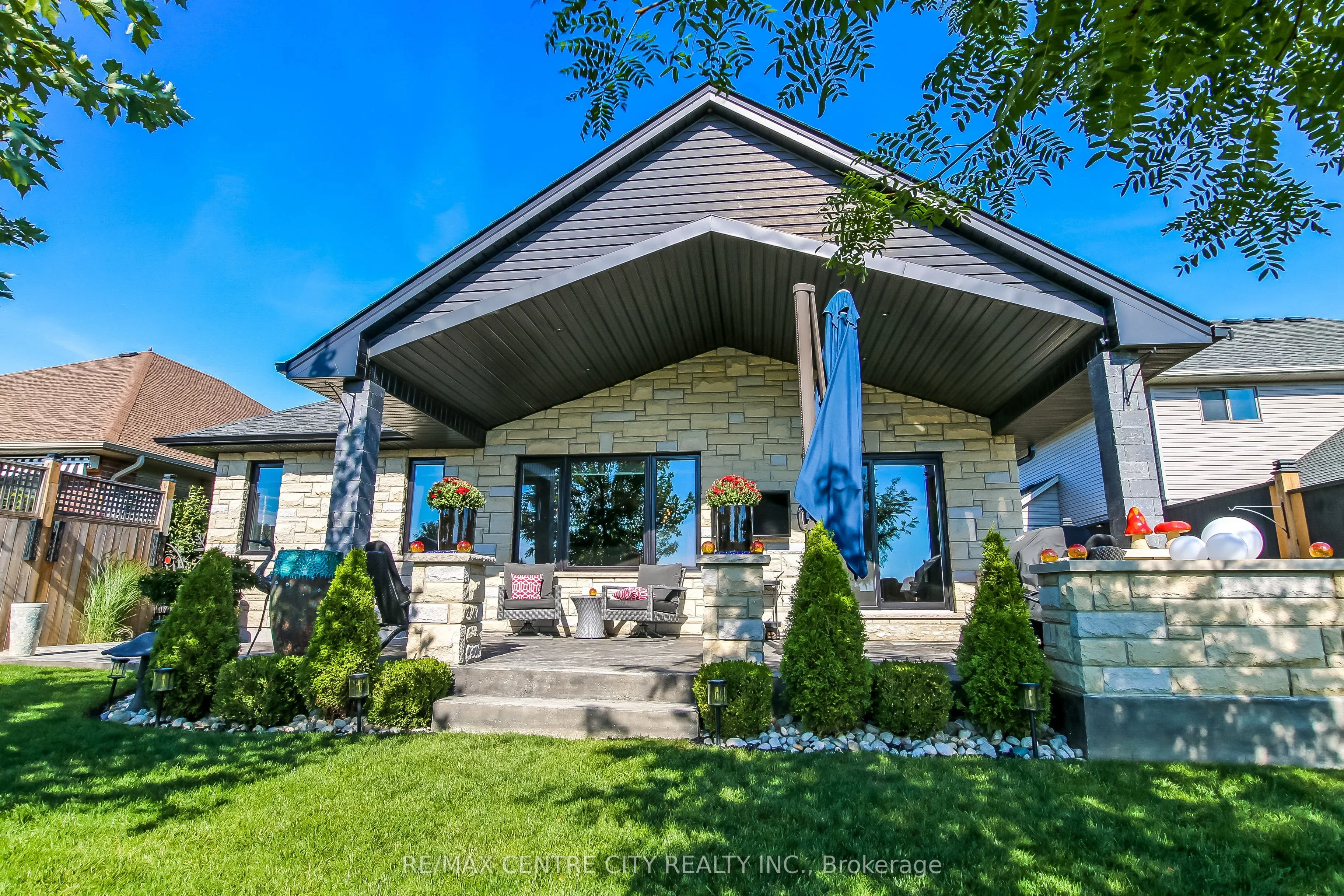 22 Oakmont Street