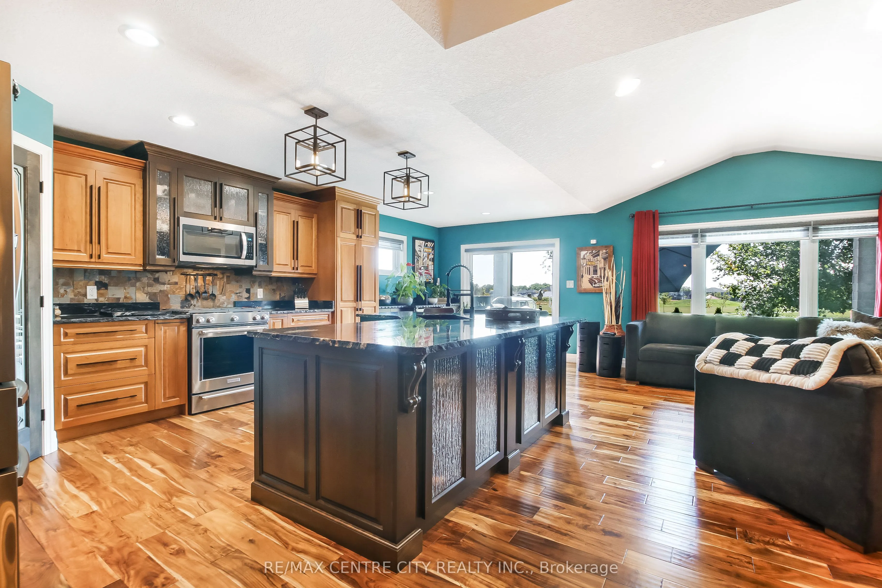 22 Oakmont Street