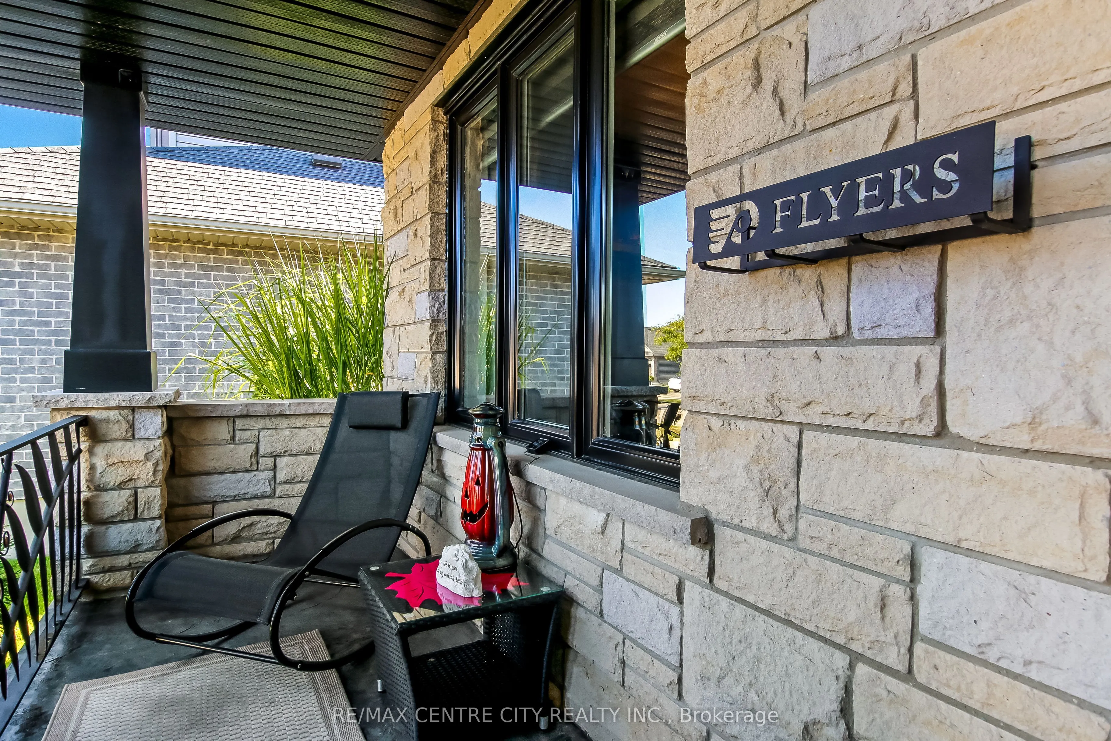 22 Oakmont Street
