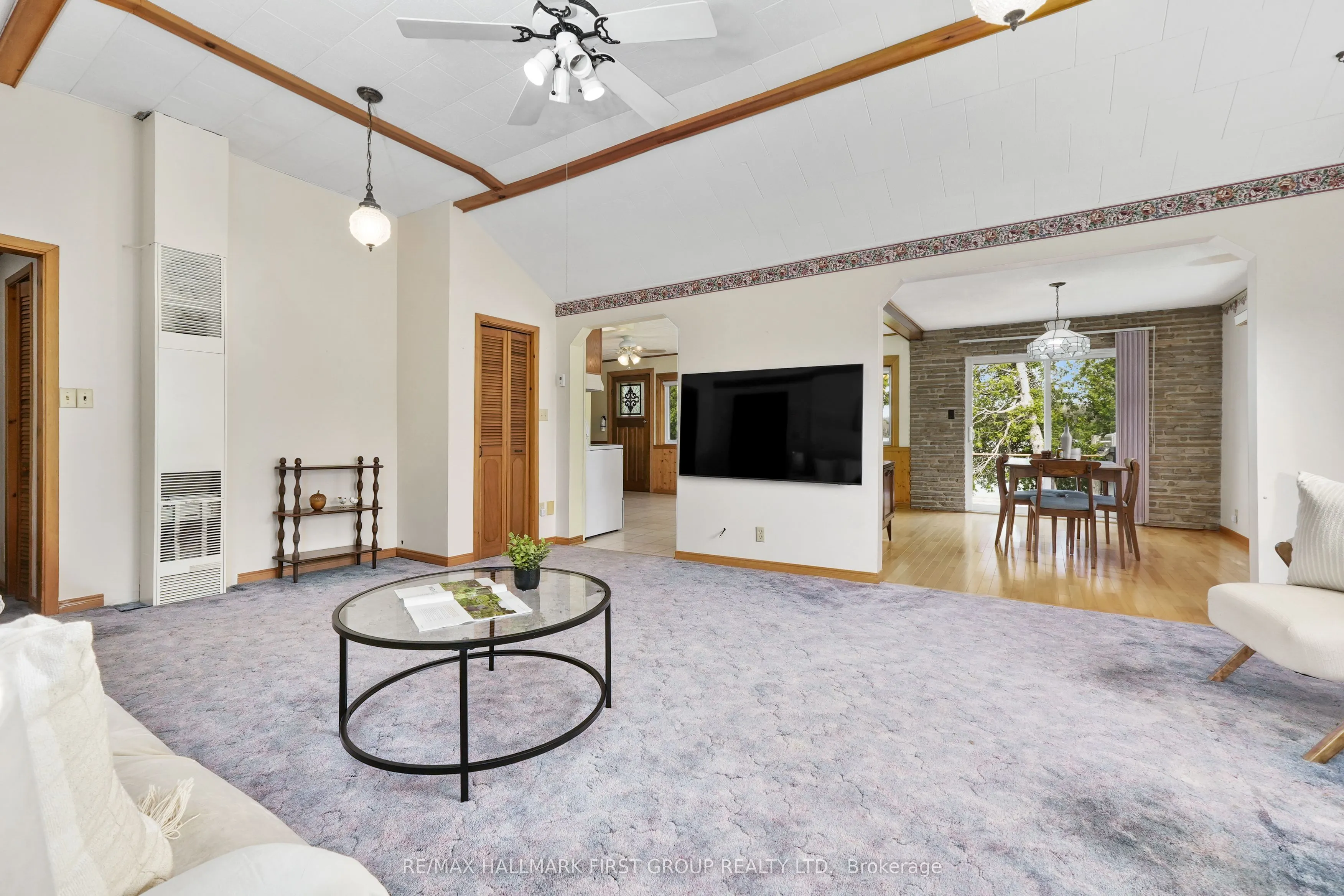 183 Lake Road