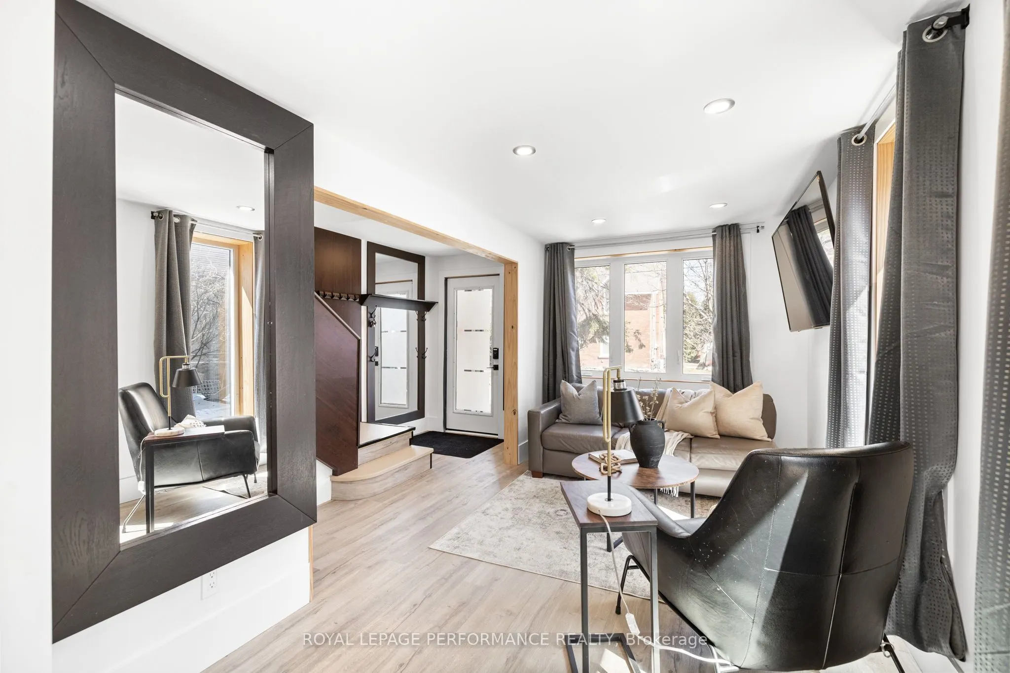 12 Sherbrooke Avenue