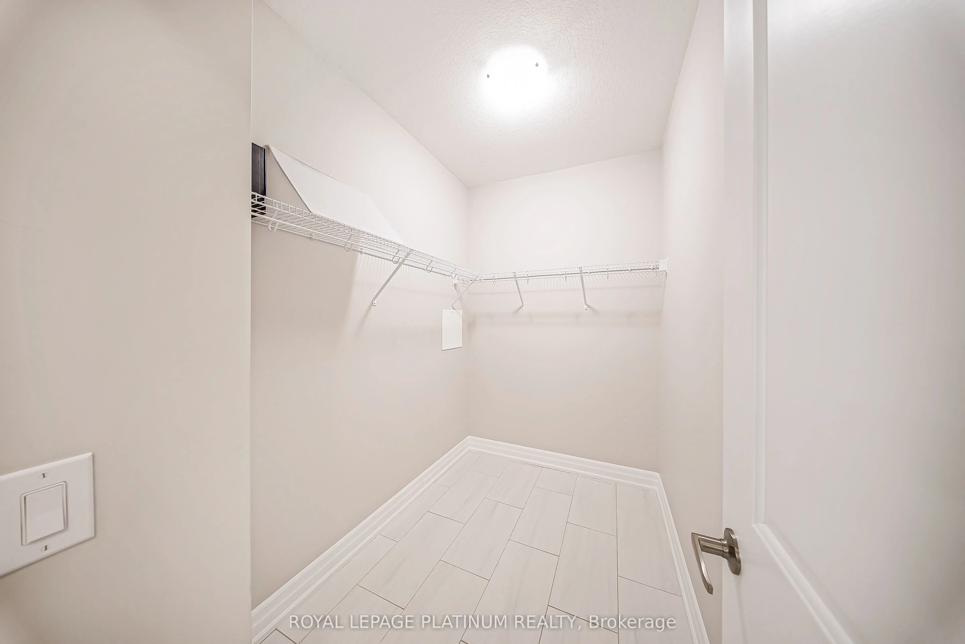 1880 Gordon Street, #314