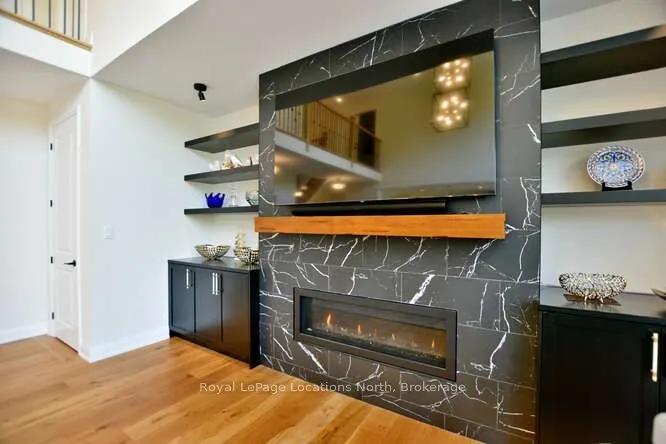 128 Springside Crescent