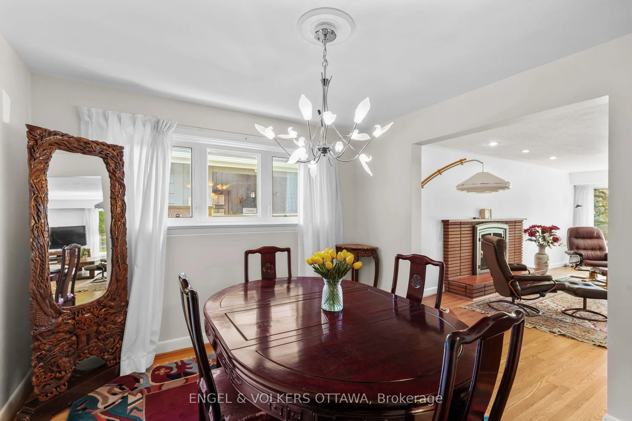 337 Mountbatten Avenue