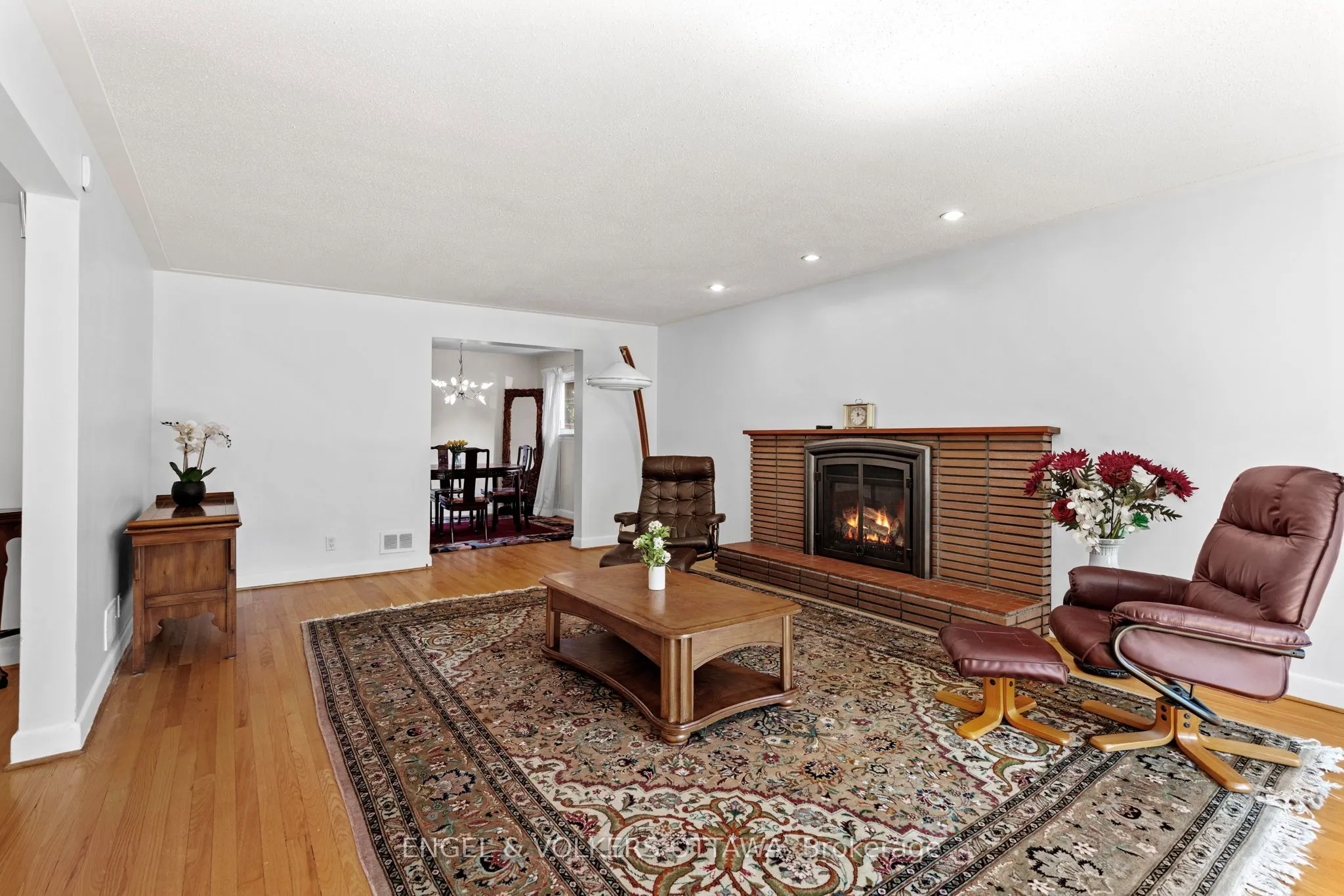337 Mountbatten Avenue